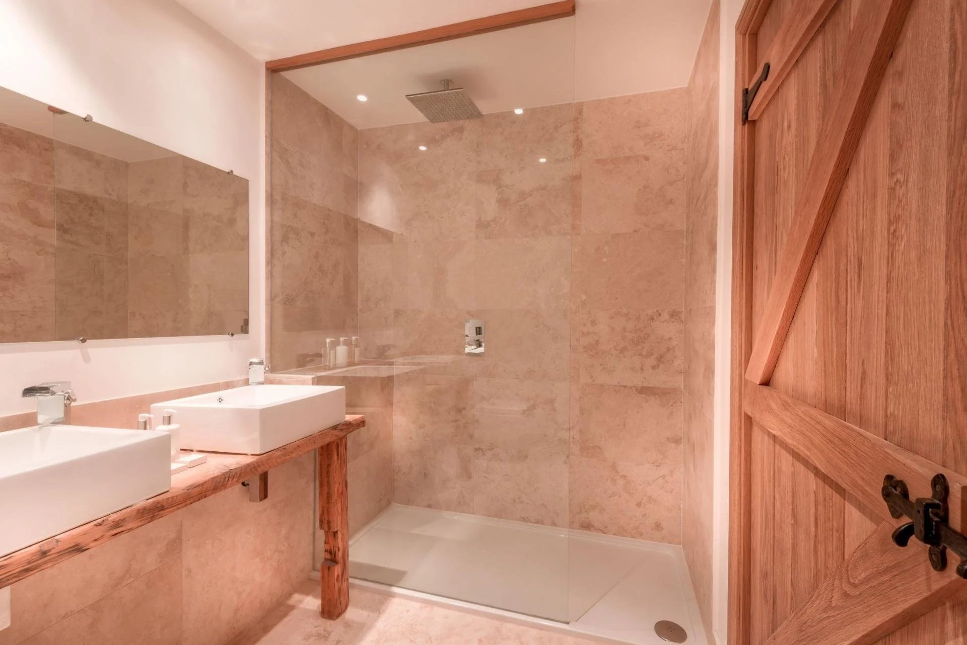 Chalet 46 - Bathroom 2.jpg