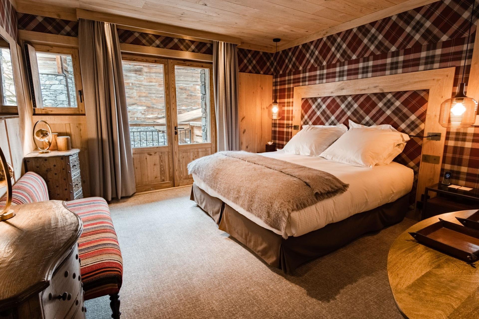 Chalet La Grange - Room.jpg