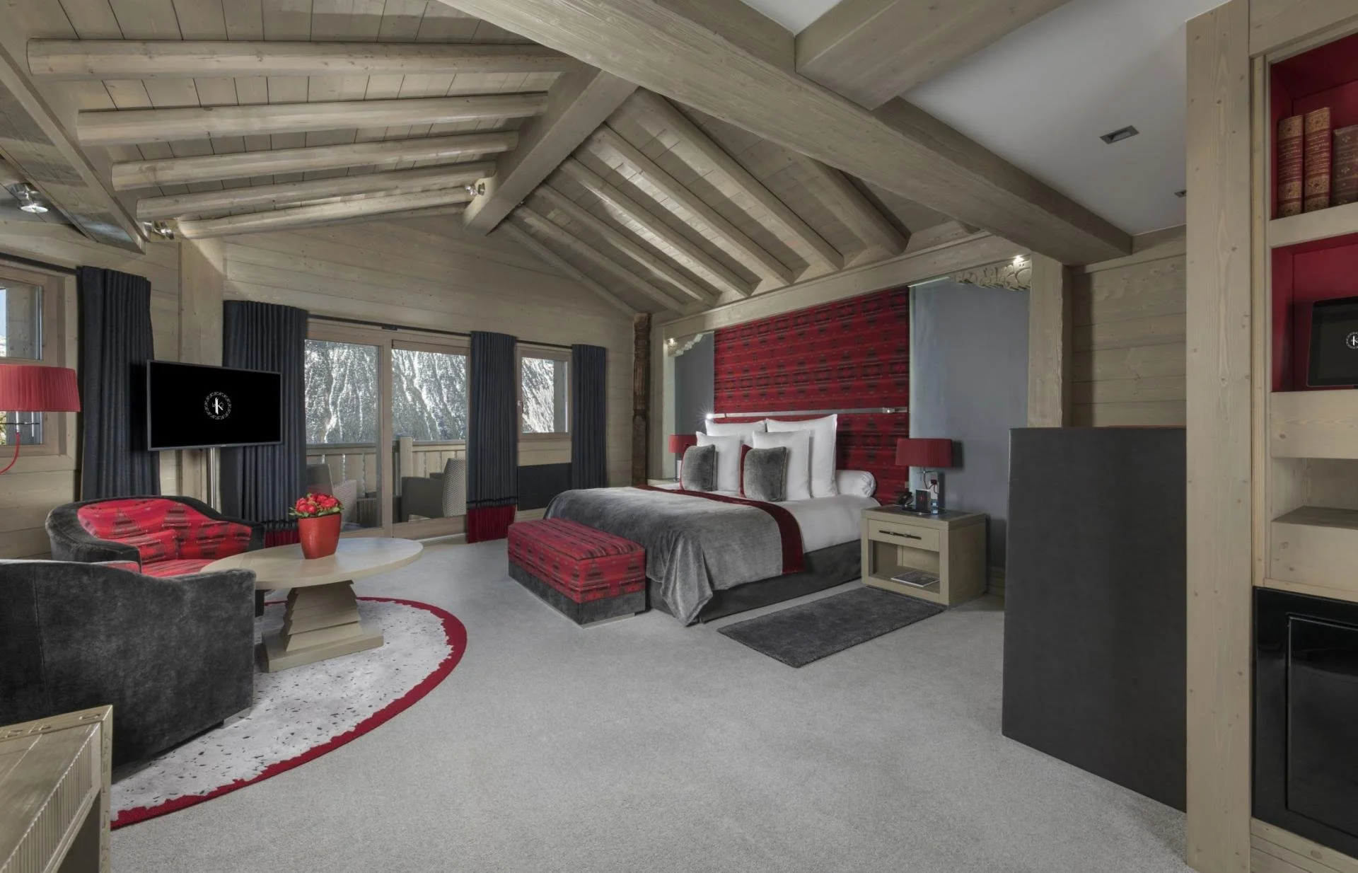 Le K2 Palace - Room 2.jpg