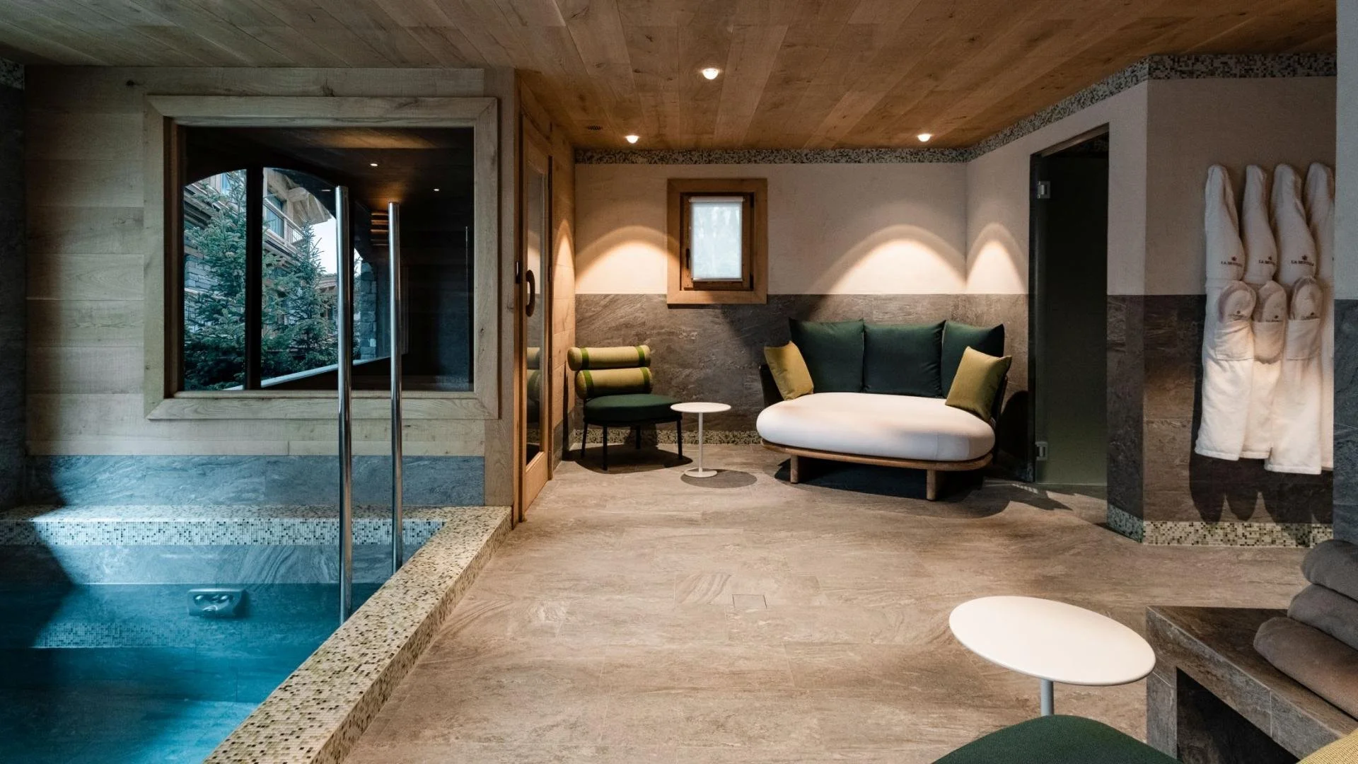 Chalet La Grange - Spa 2.jpg