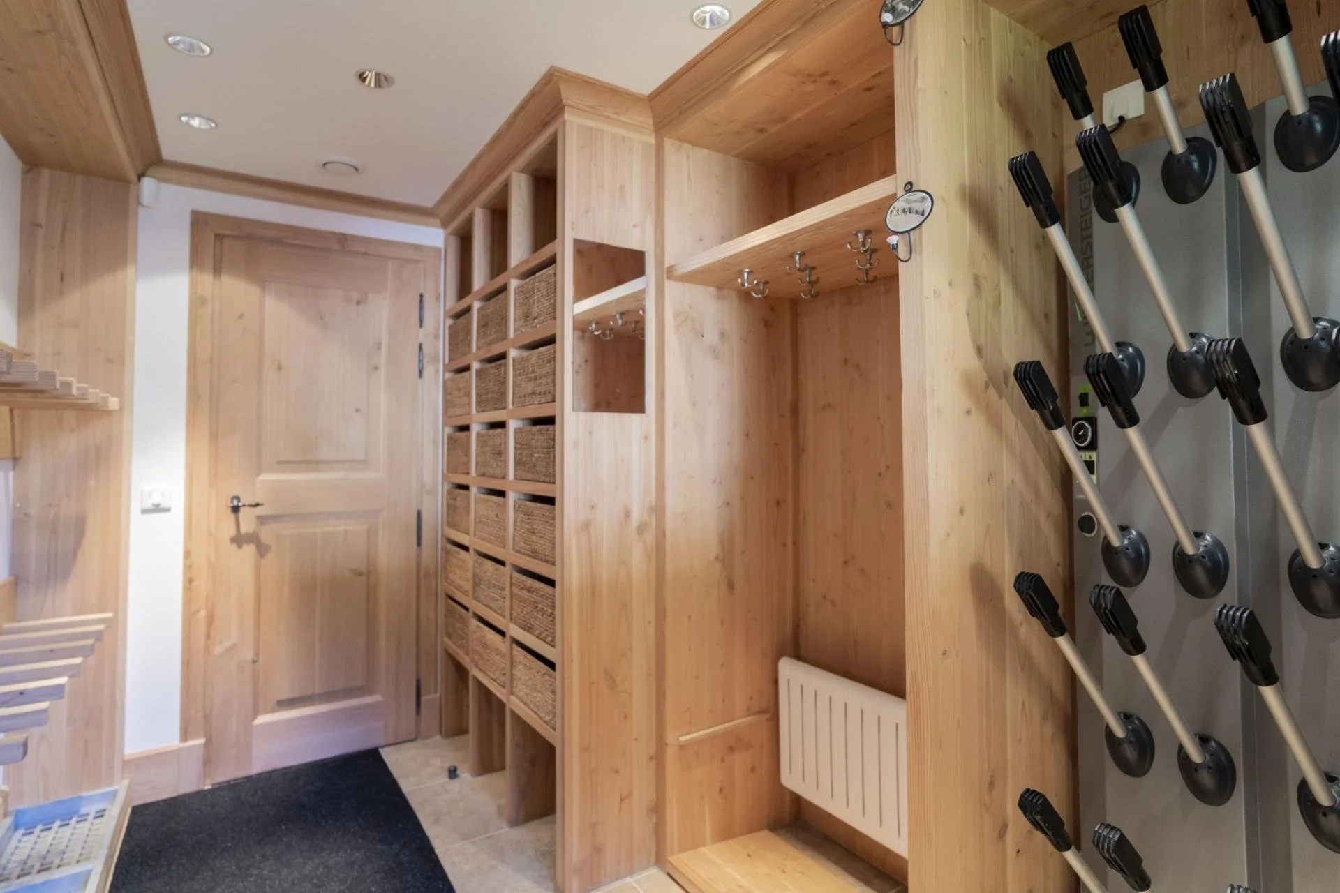 Chalet Foret - Ski Room.jpg
