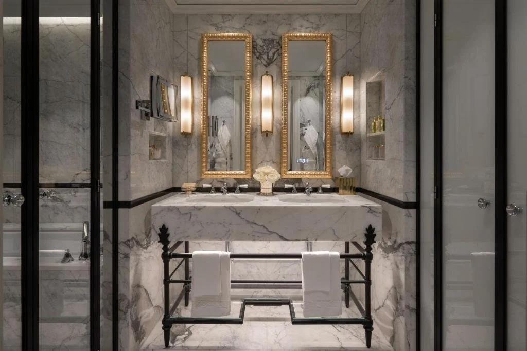 Badrutt's Palace - Bathroom 2.jpg