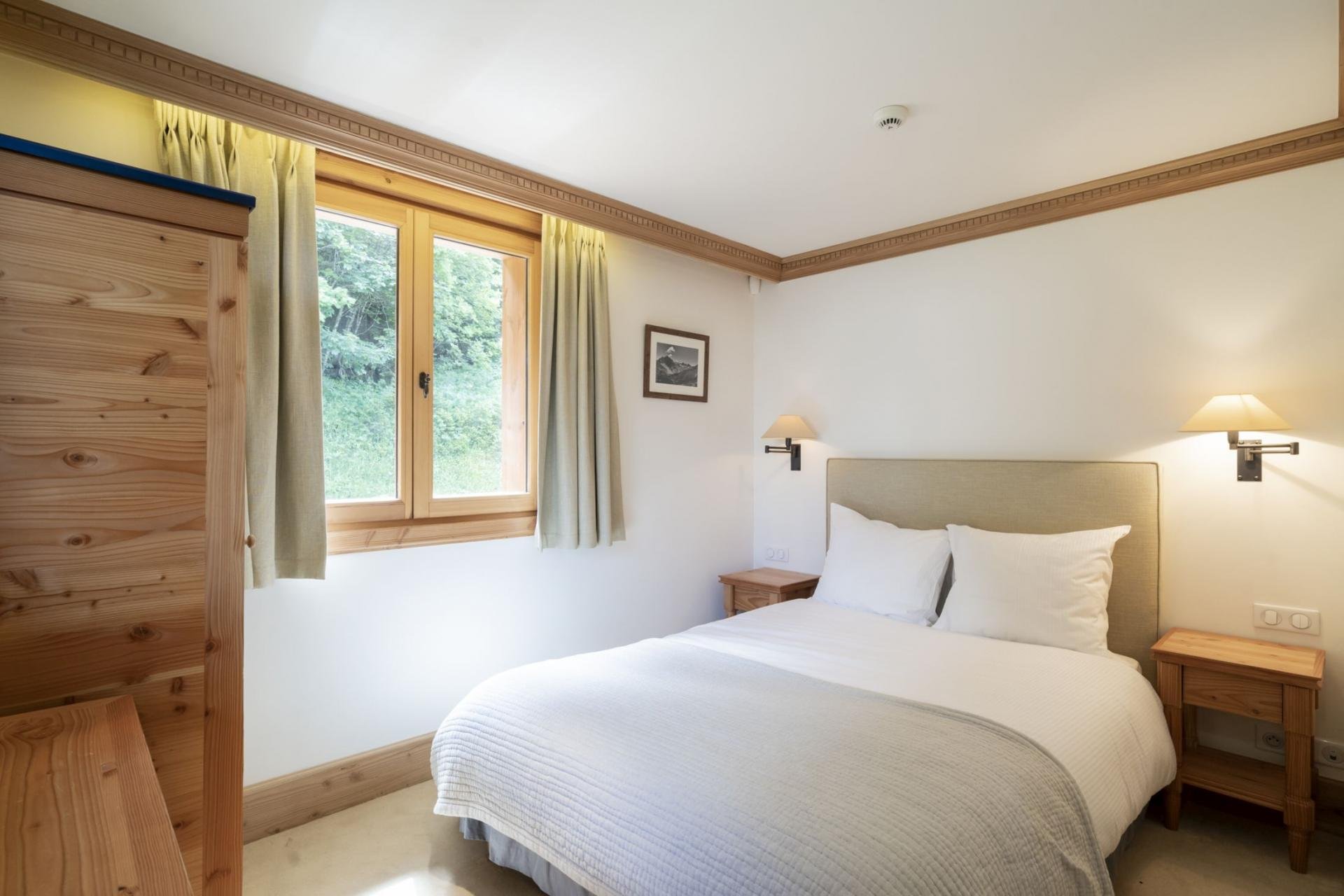 Chalet Foret - Room 8.jpg