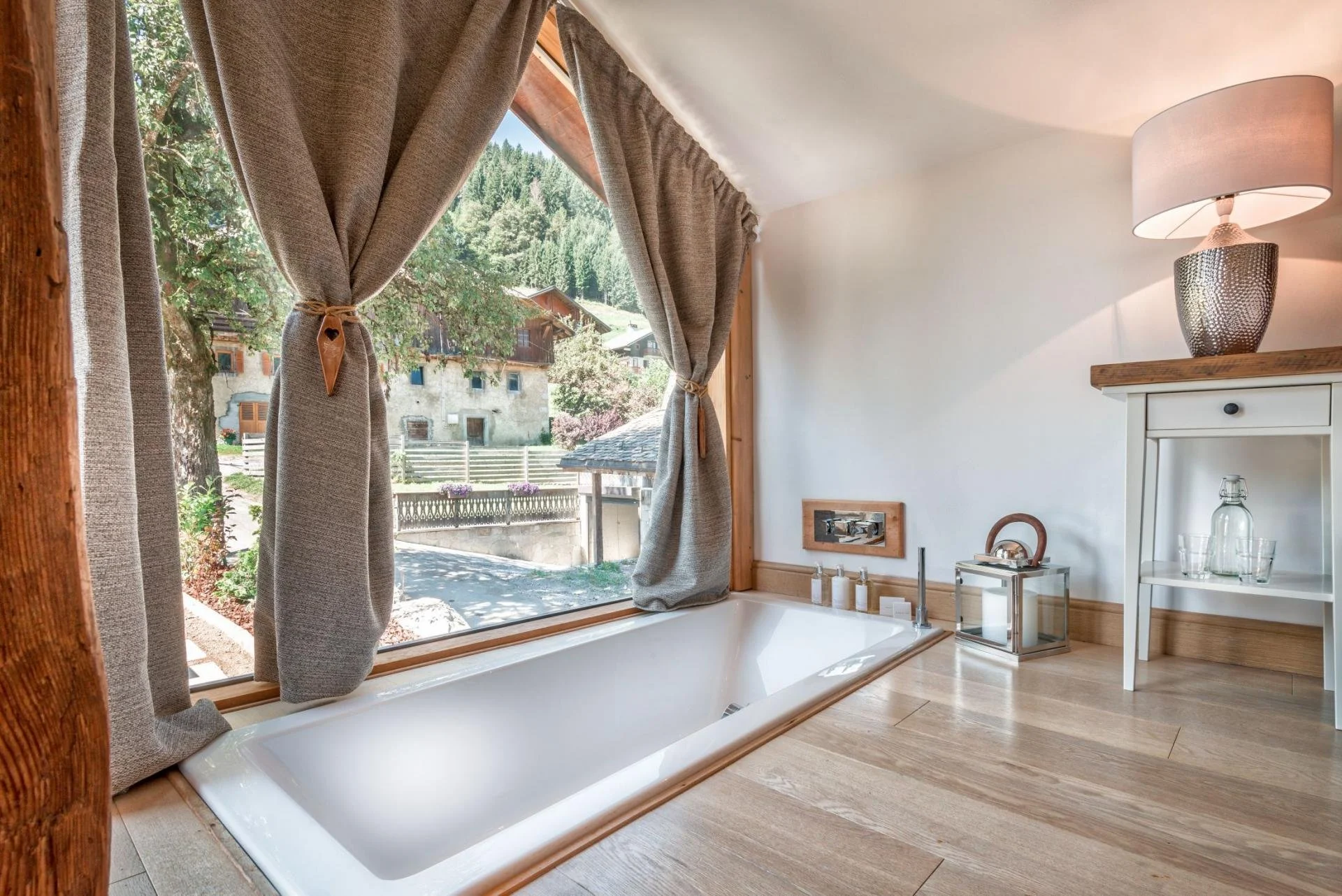 Chalet 46 - Room 2.5.jpg
