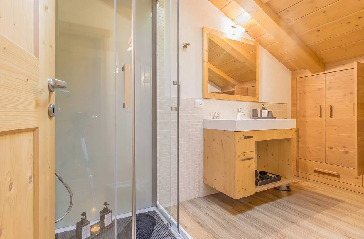 Bio Chalet Teola - Bathroom 2.jpg