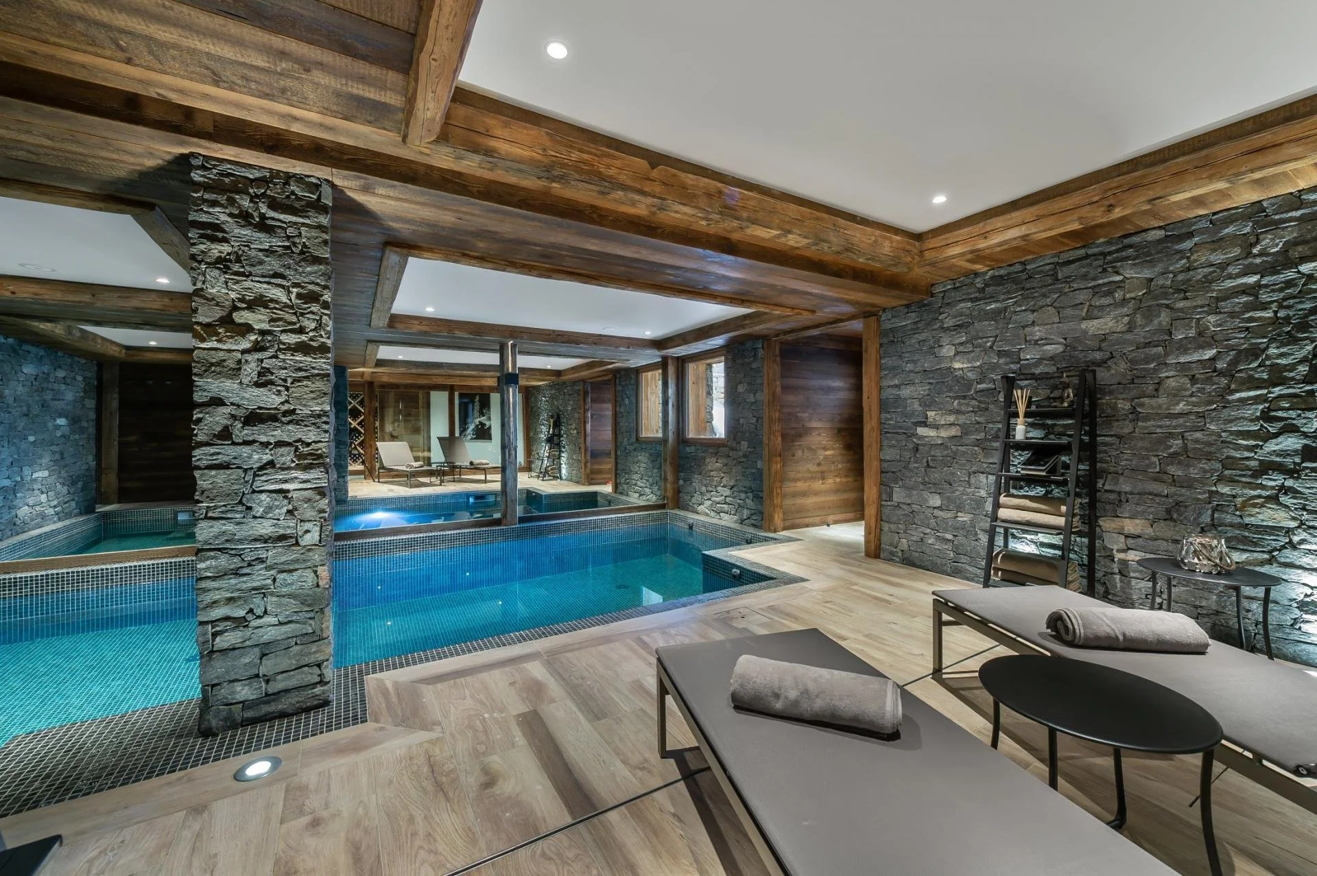 Chalet Pure Black Crystal - Pool 2.jpg
