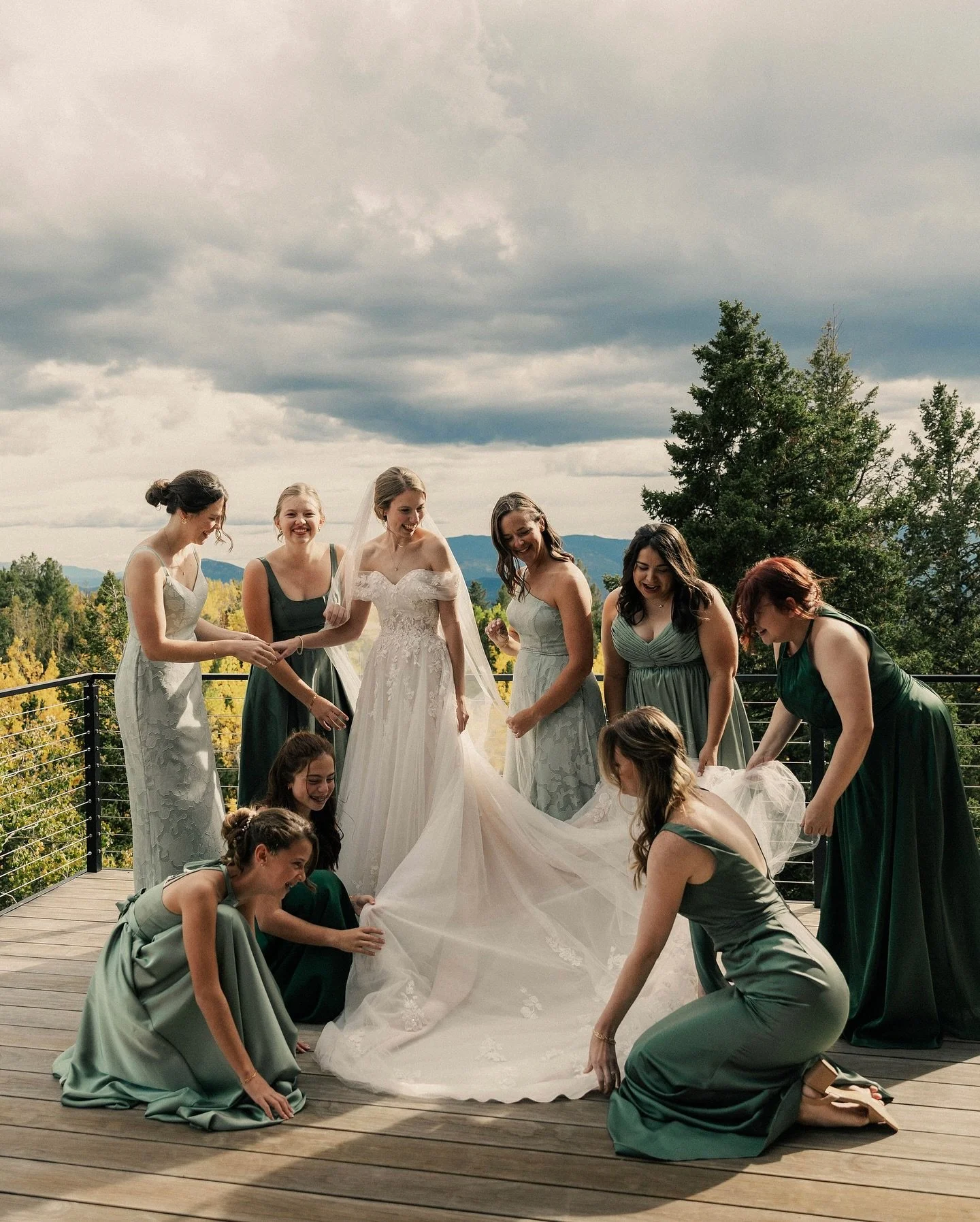 Sweet moments of Shelby and her girls getting ready the morning of her wedding. 🤍 There&rsquo;s nothing better than being surrounded by some of your favorite people as you get ready to say &ldquo;I do.&rdquo; 

&bull;

&bull;

🏷️: Colorado wedding 