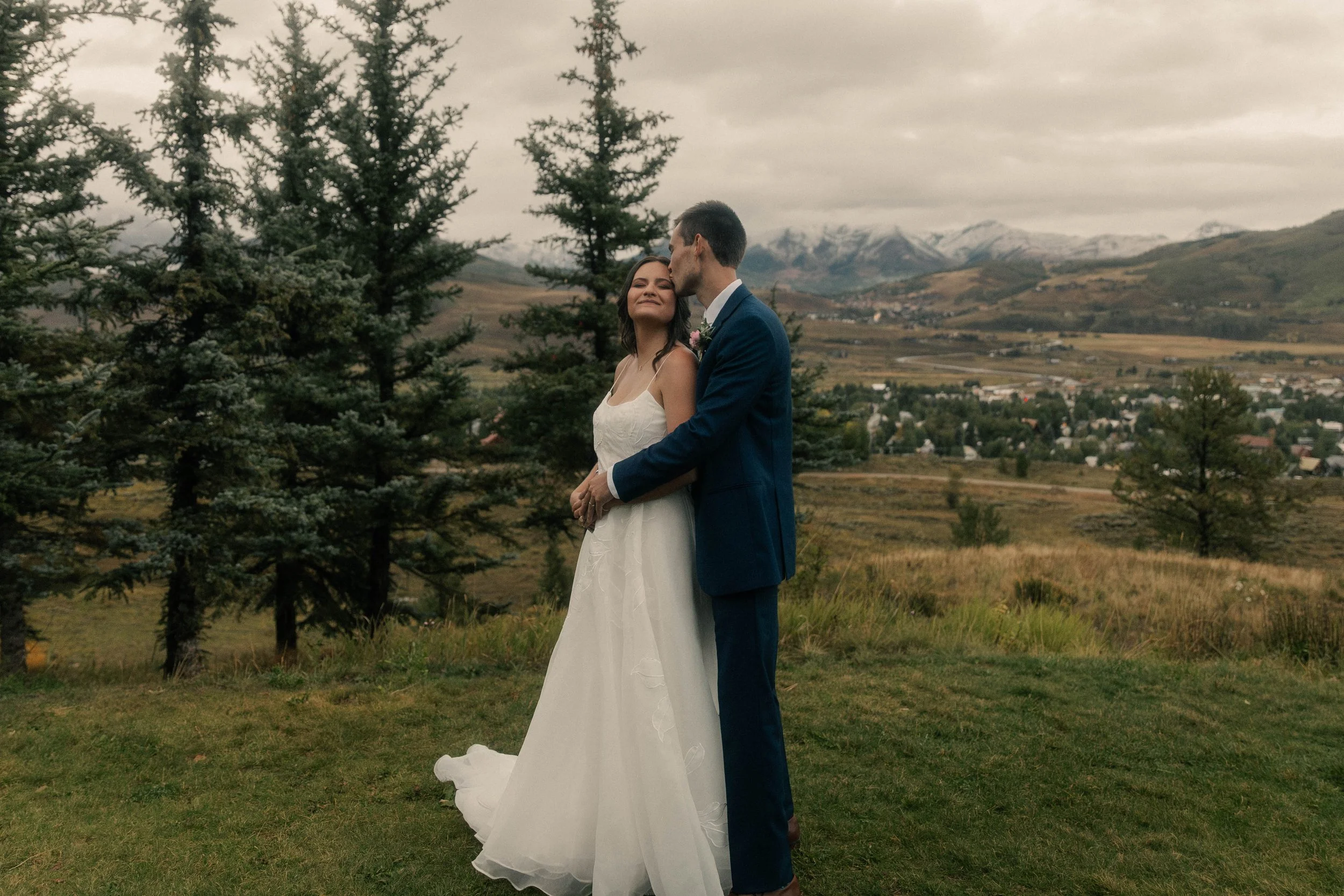 Fall wedding in Crested Butte, Colorado