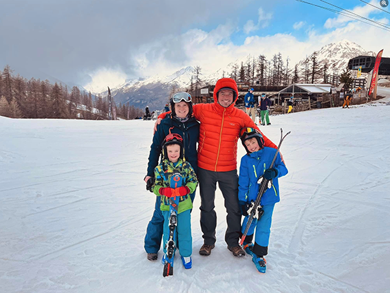 Family+Ski.webp