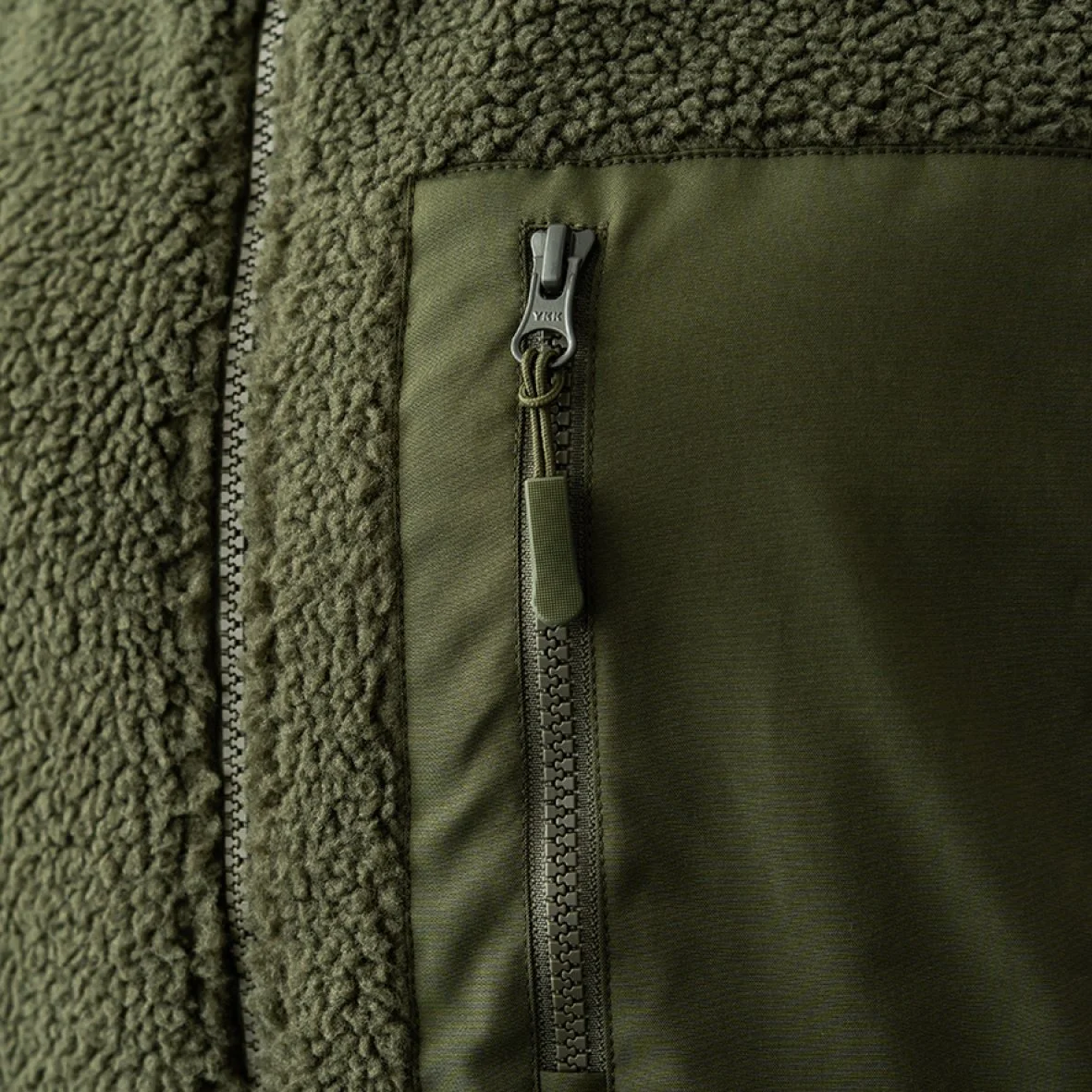 Chalk River Fleece_Detail Pocket.jpg
