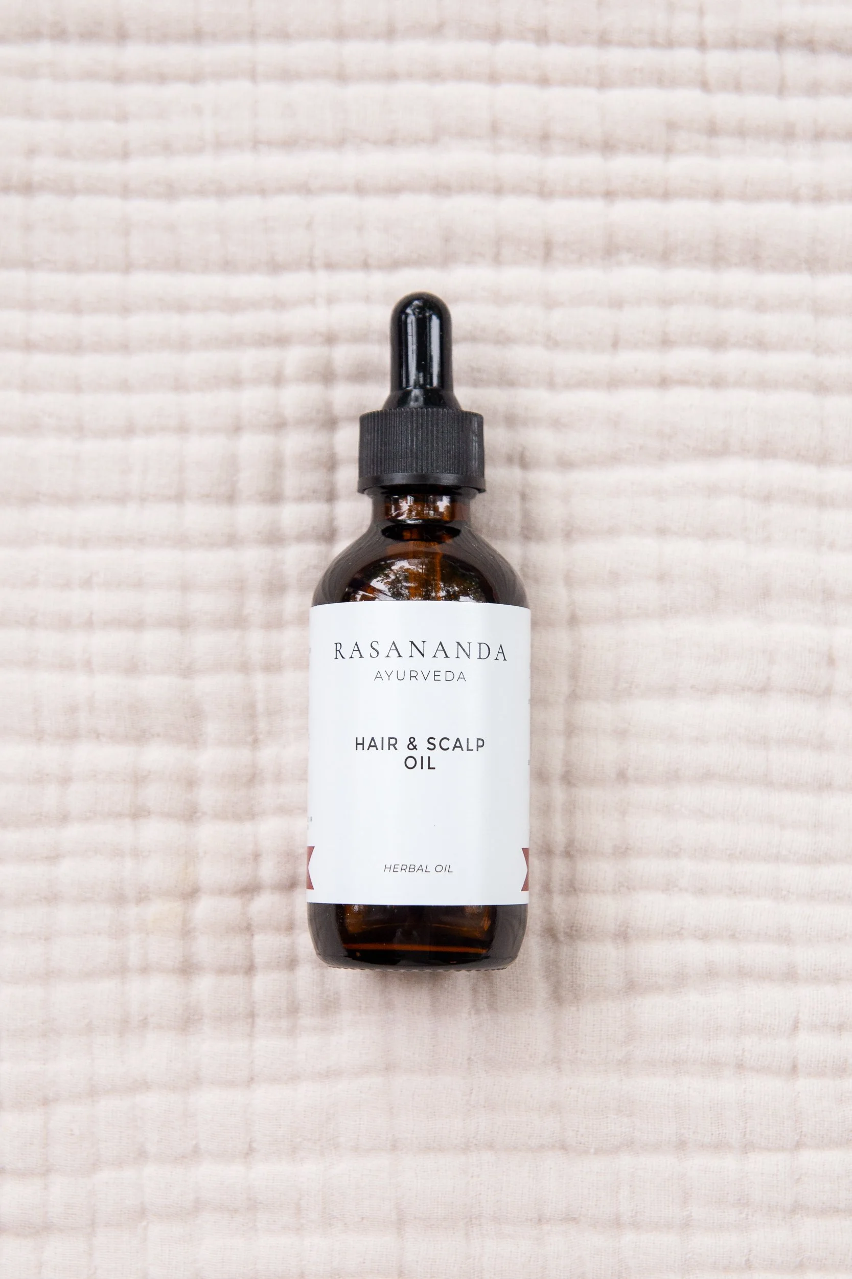 2025-rasananda-oil-hair-scalp-03.jpg