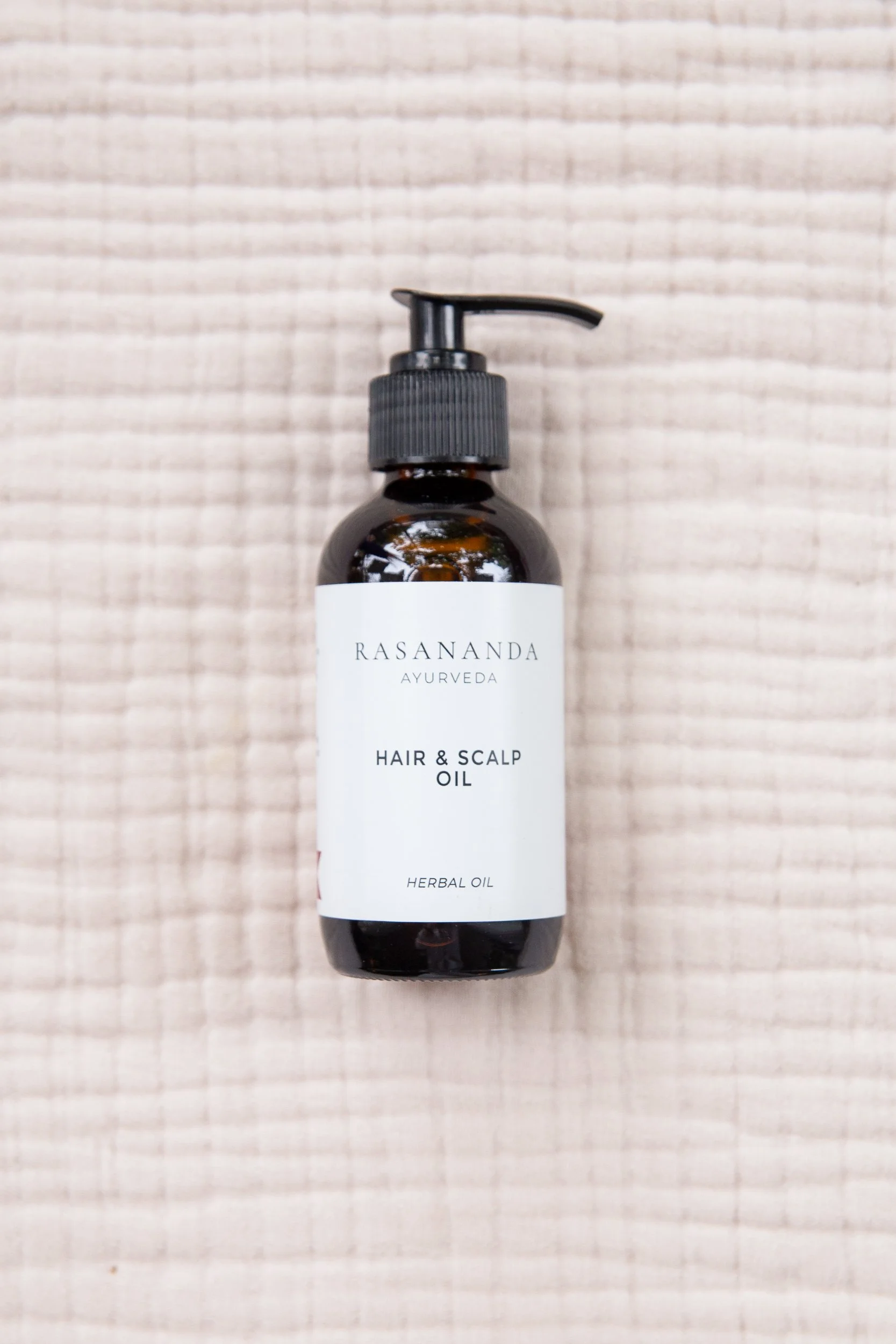 2025-rasananda-oil-hair-scalp-02.jpg.jpg