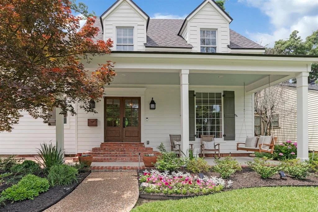 Discover Your Dream Home at 4126 Richmond Ave.