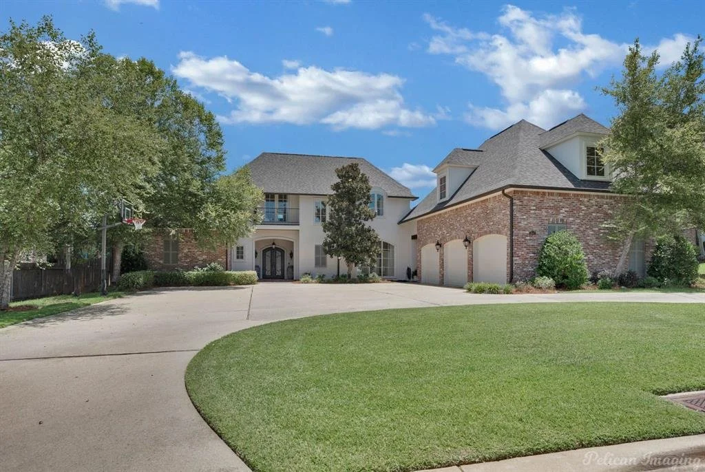 Wow Wednesdays - Discover Luxury Living at 1041 Gabriels Turn in Southern Trace