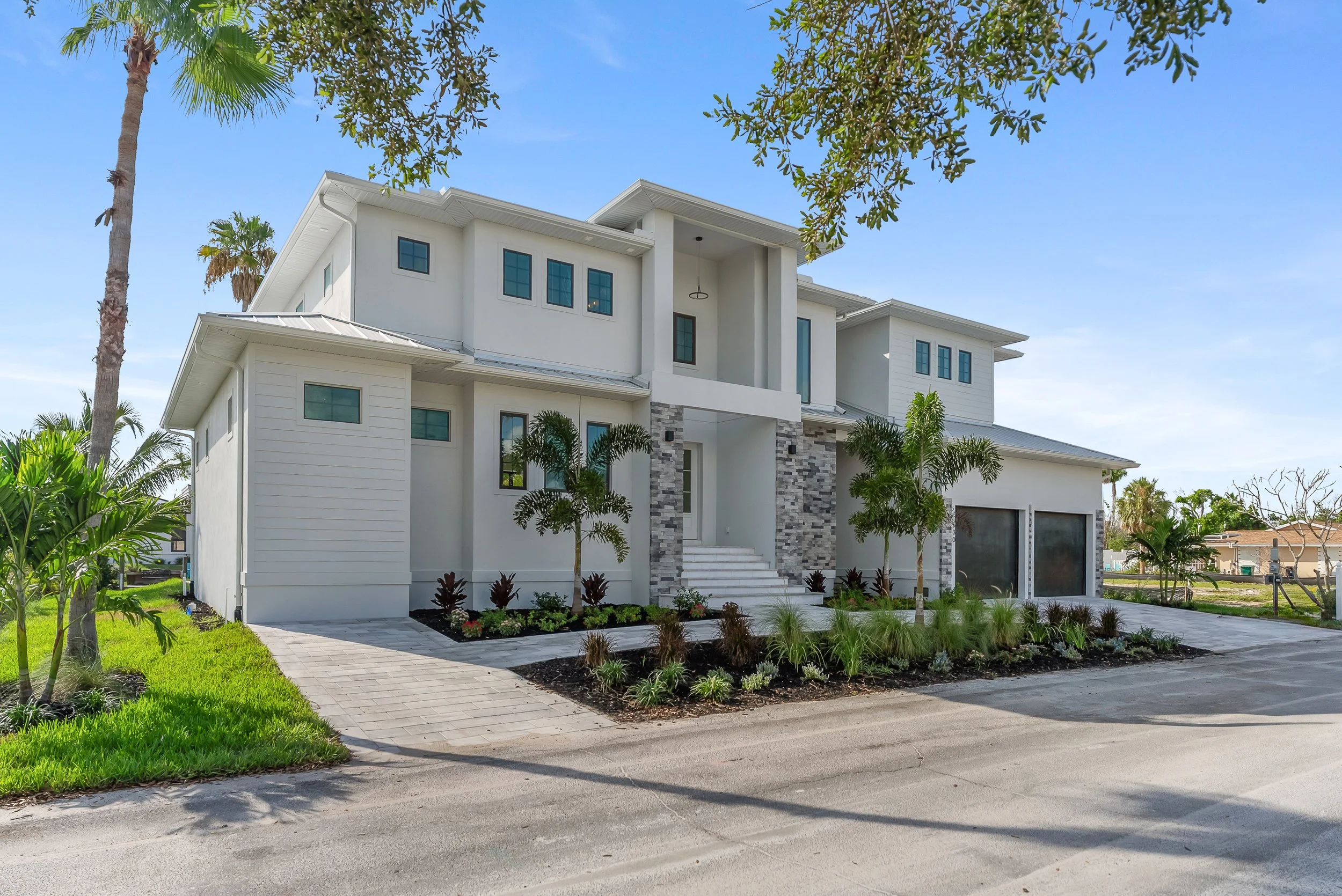 530 De Narvaez Dr, Longboat Key, FL 34228, USA-10.jpg