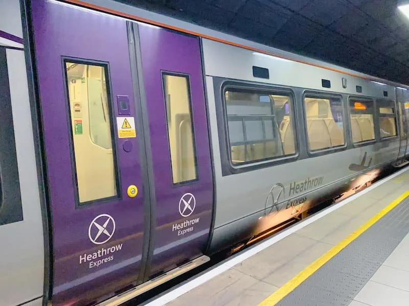heathrow-express-train-to-london.jpg
