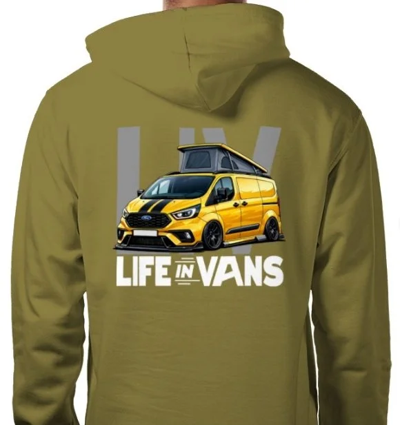 Screenshot_22-4-2026_112135_www.tshirtstudio.com.jpeg