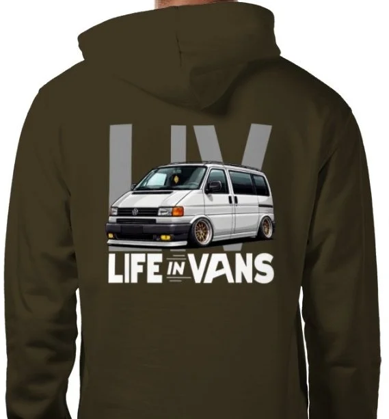 Screenshot_22-4-2026_122351_www.tshirtstudio.com.jpeg