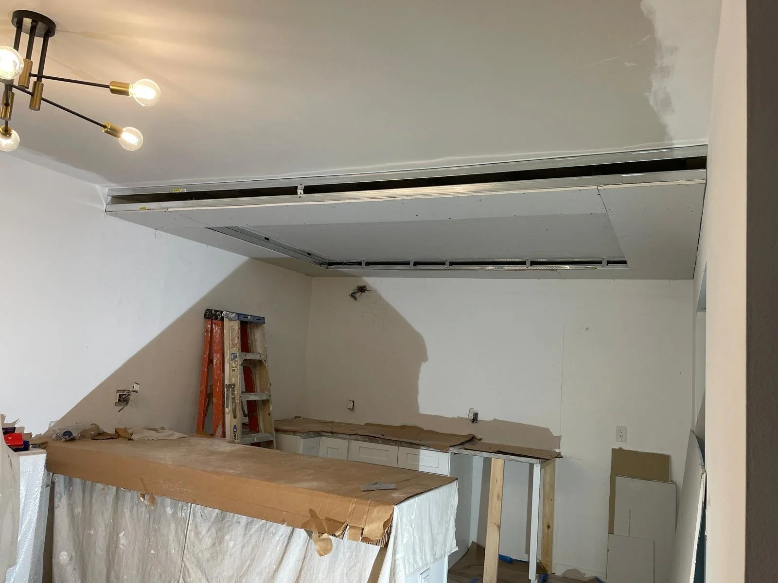 FRAMING DROP DOWN CEILING.jpeg