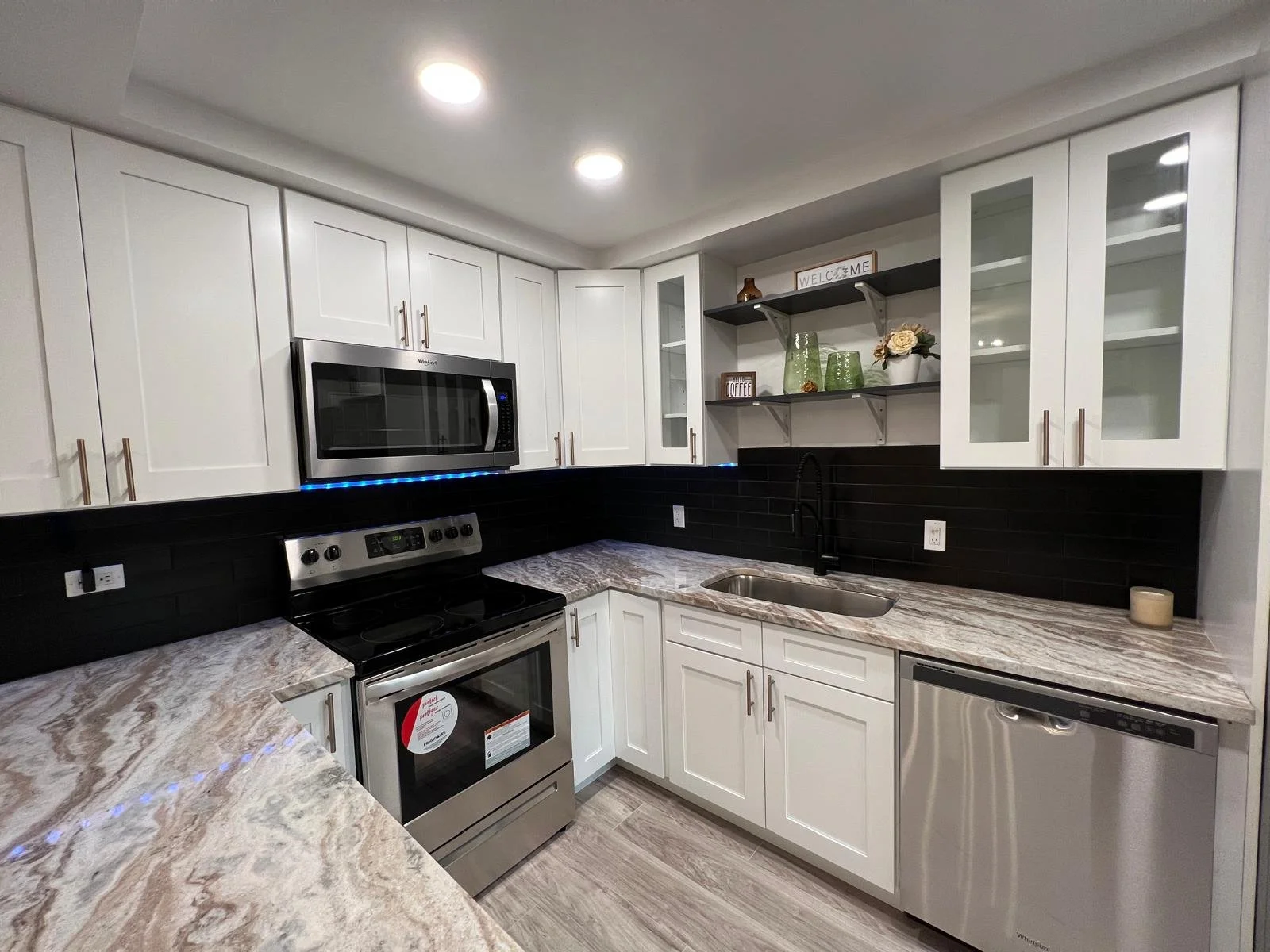 FINISHED SMALL KITCHEN.jpeg