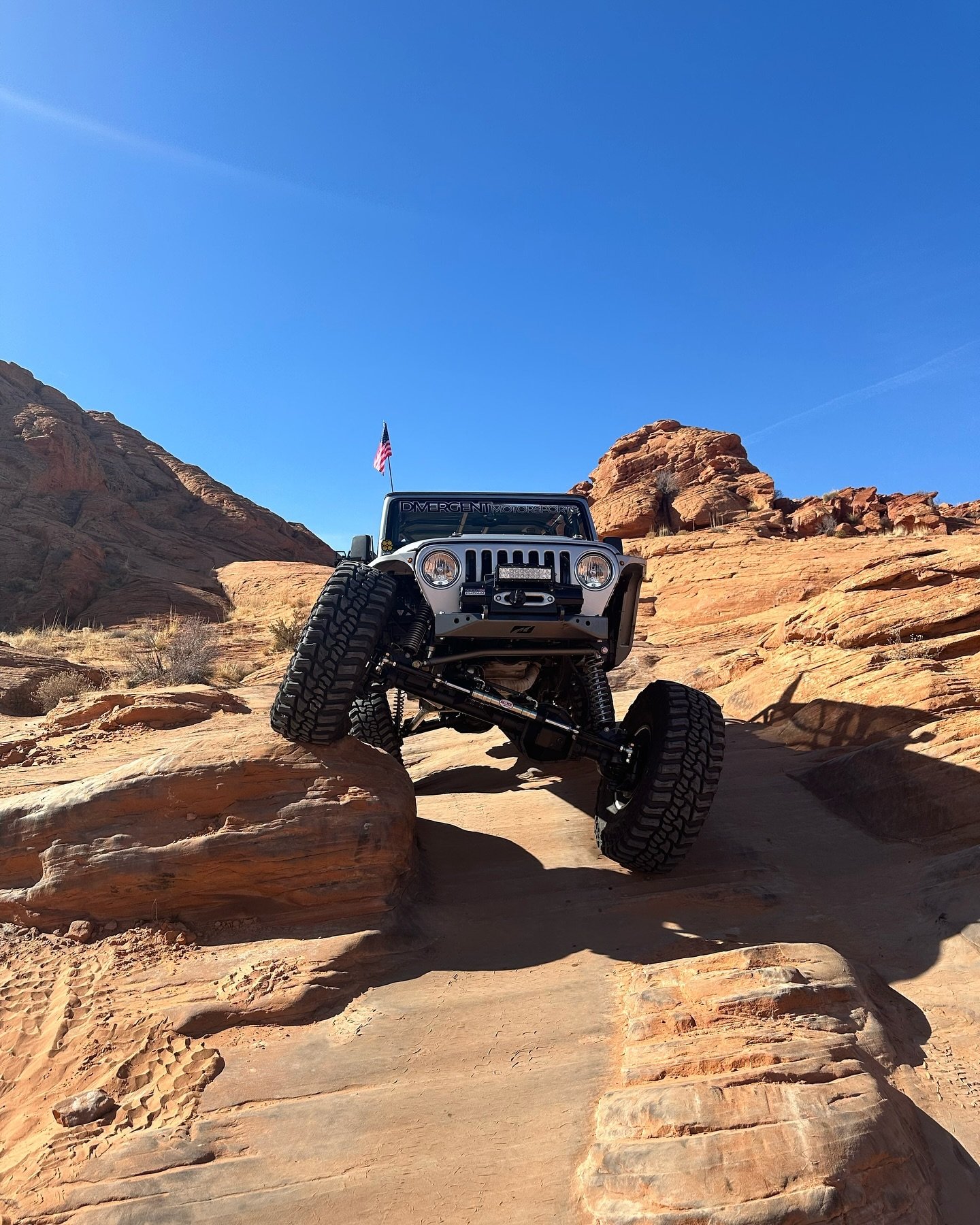 @lj_krawler doing his thing out at @winter4x4jamboree #tonsand40s #divergentmotorsports