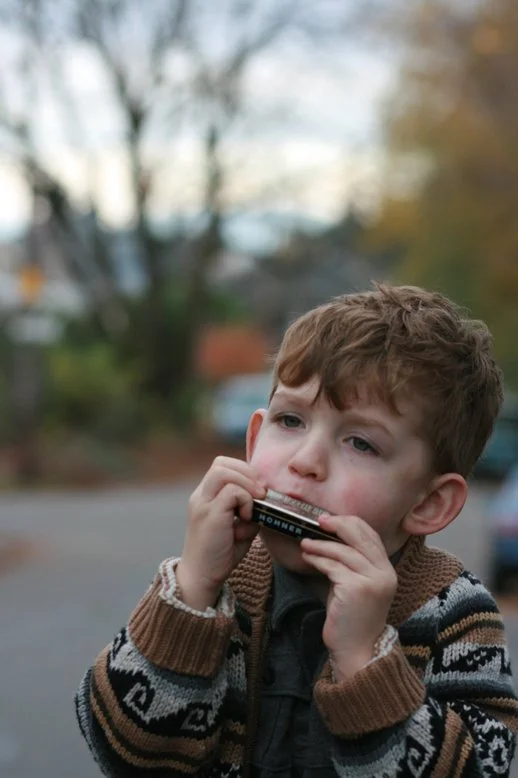 alex_harmonica.jpg