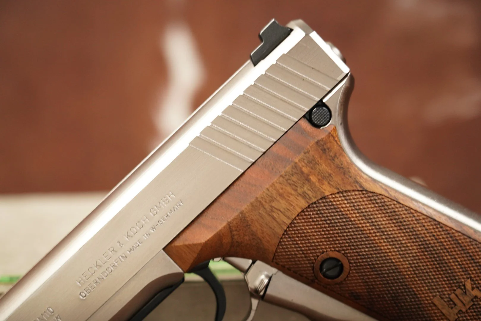 Heckler & Koch P7M10 — .40 S&W Gas-Delayed Semi-Automatic Pistol (1992 ...