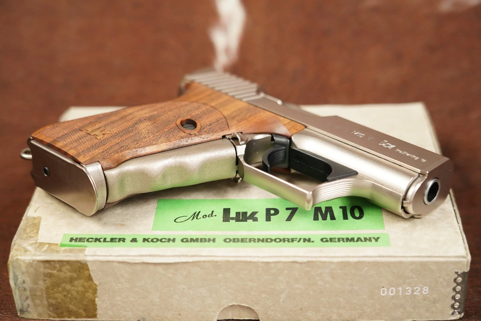 10 Heckler & Koch H&K HK P7M10 P7 M10 .40 S&W Nickel Semi-Auto.JPG