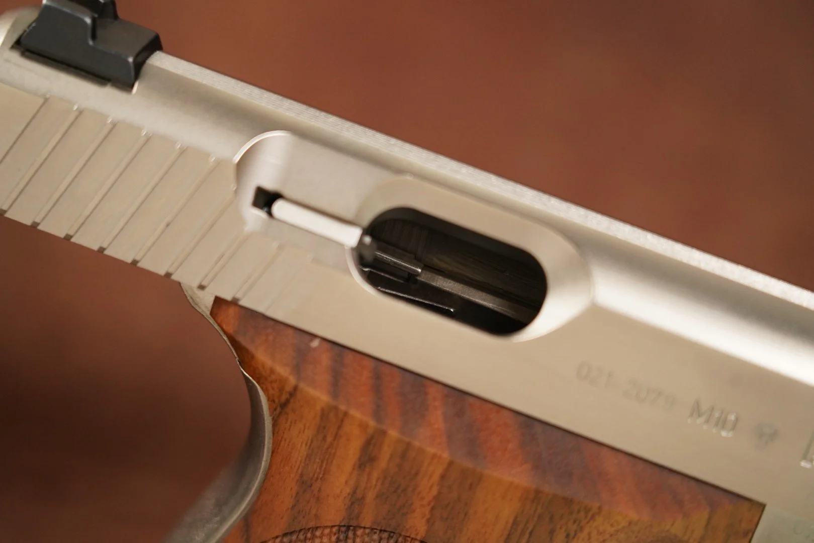 Heckler & Koch P7M10 — .40 S&W Gas-Delayed Semi-Automatic Pistol (1992 ...
