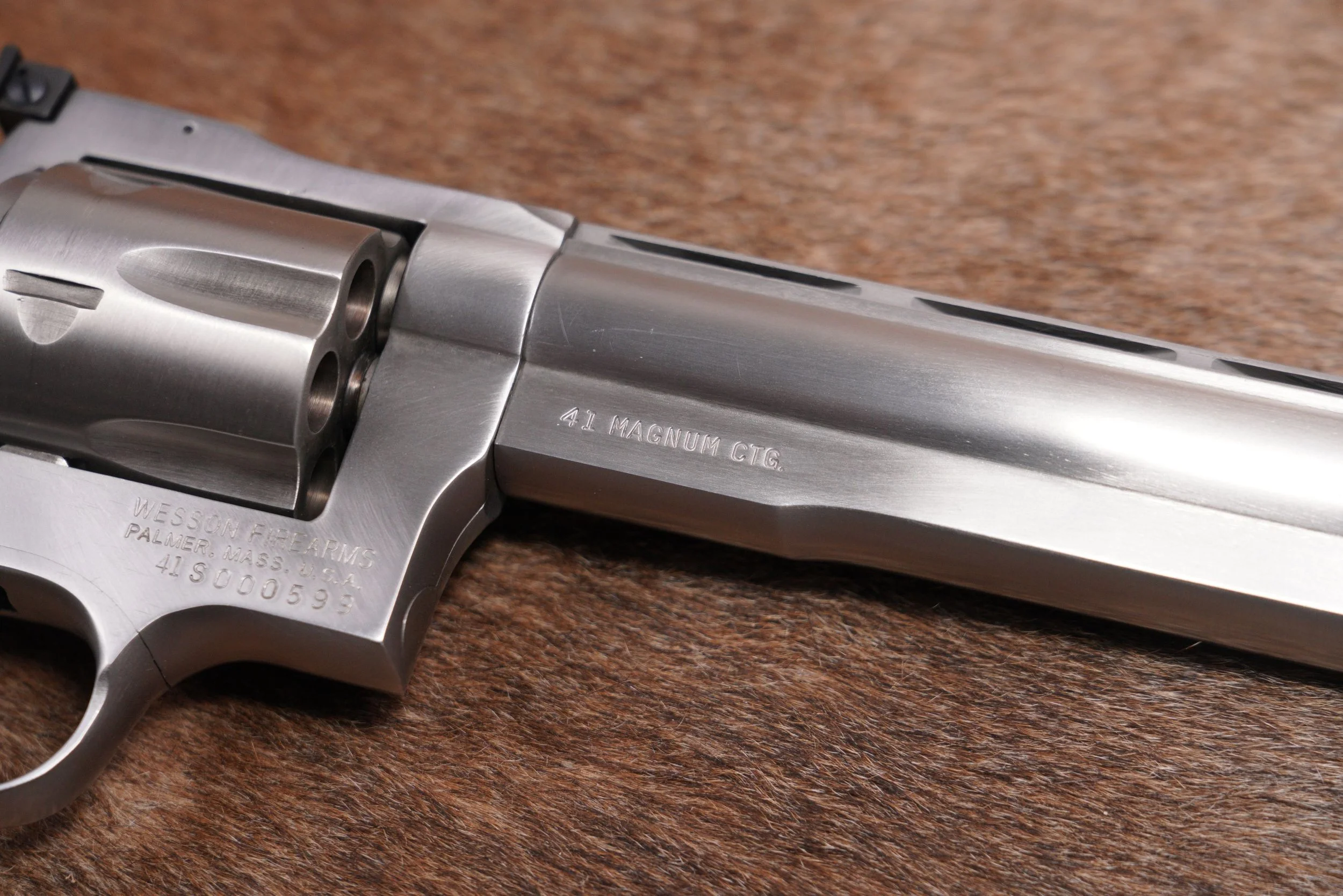 03 Dan Wesson Model 741VH 741-VH Stainless .41 Mag 8%22 & 6%22 Vent Rib Revolver.JPG