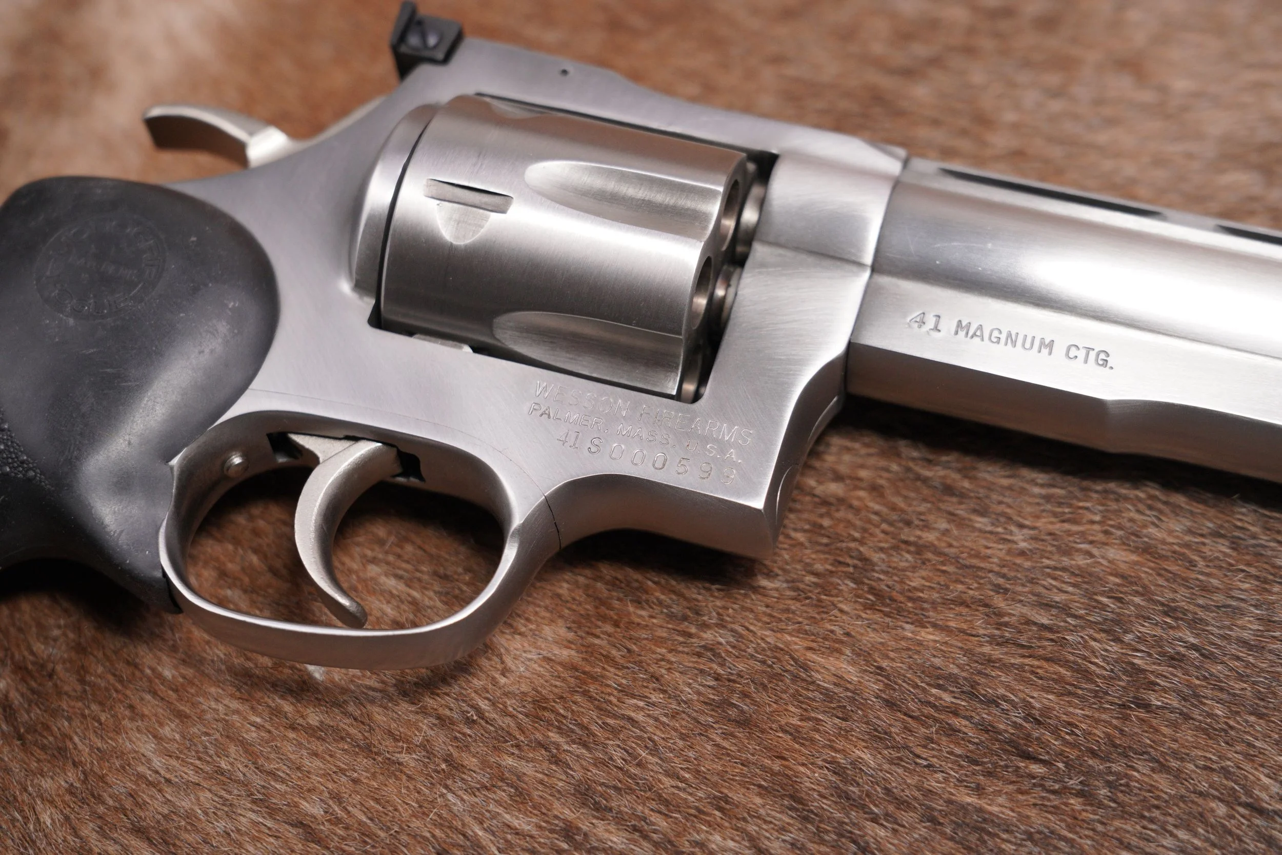 04 Dan Wesson Model 741VH 741-VH Stainless .41 Mag 8%22 & 6%22 Vent Rib Revolver.JPG