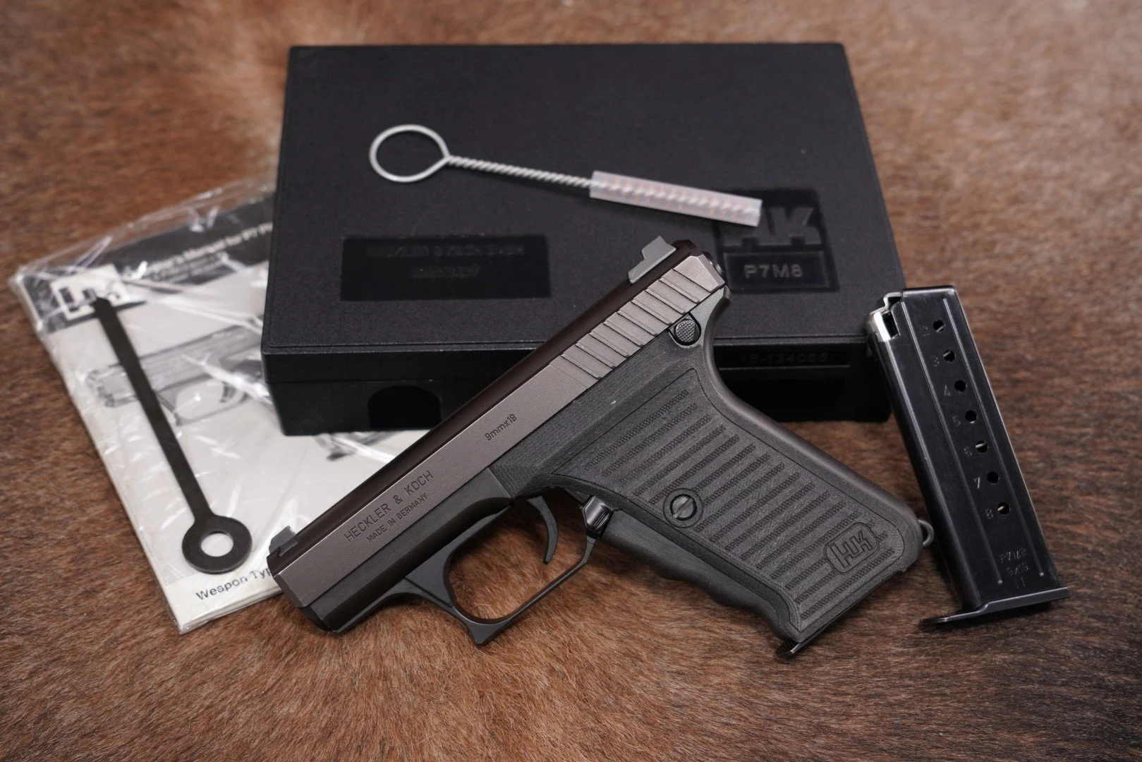 02 Heckler & Koch H&K Model P7M8 P7-M8 9mm 4%22 Semi-Automatic Pistol, MFD 2006.JPG