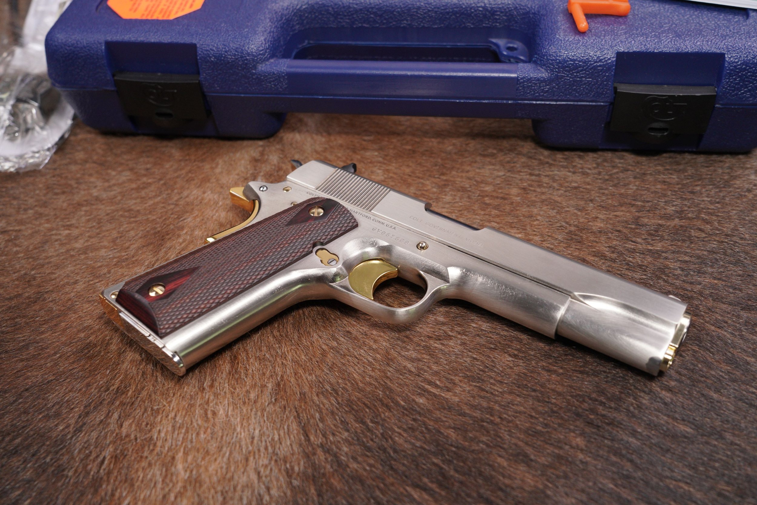 03 Custom Colt Government Model Series '70 01911C-SS38 38 Super 5%22 1911.JPG