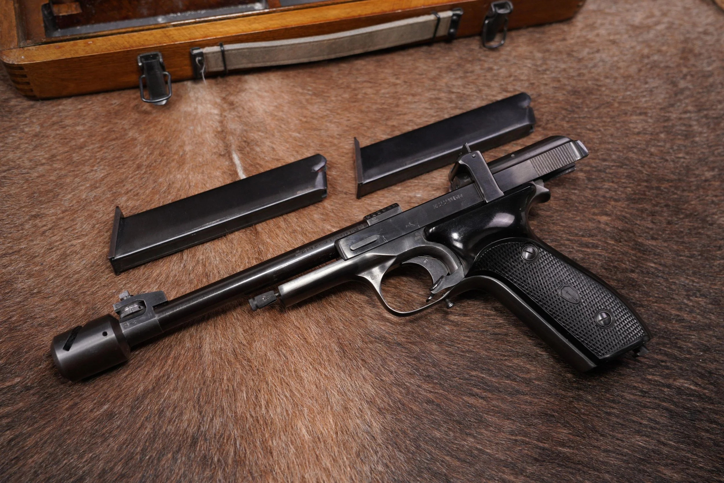 11 Tula USSR Margolin MCM .22 LR Soviet Semi-Auto Olympic Target Pistol C&R.JPG