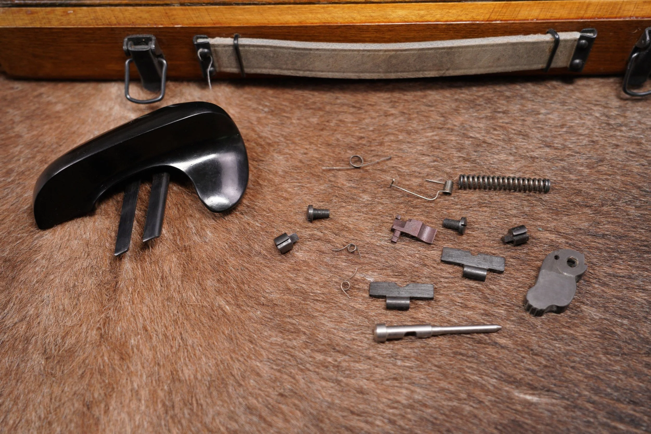 16 Tula USSR Margolin MCM .22 LR Soviet Semi-Auto Olympic Target Pistol C&R.JPG