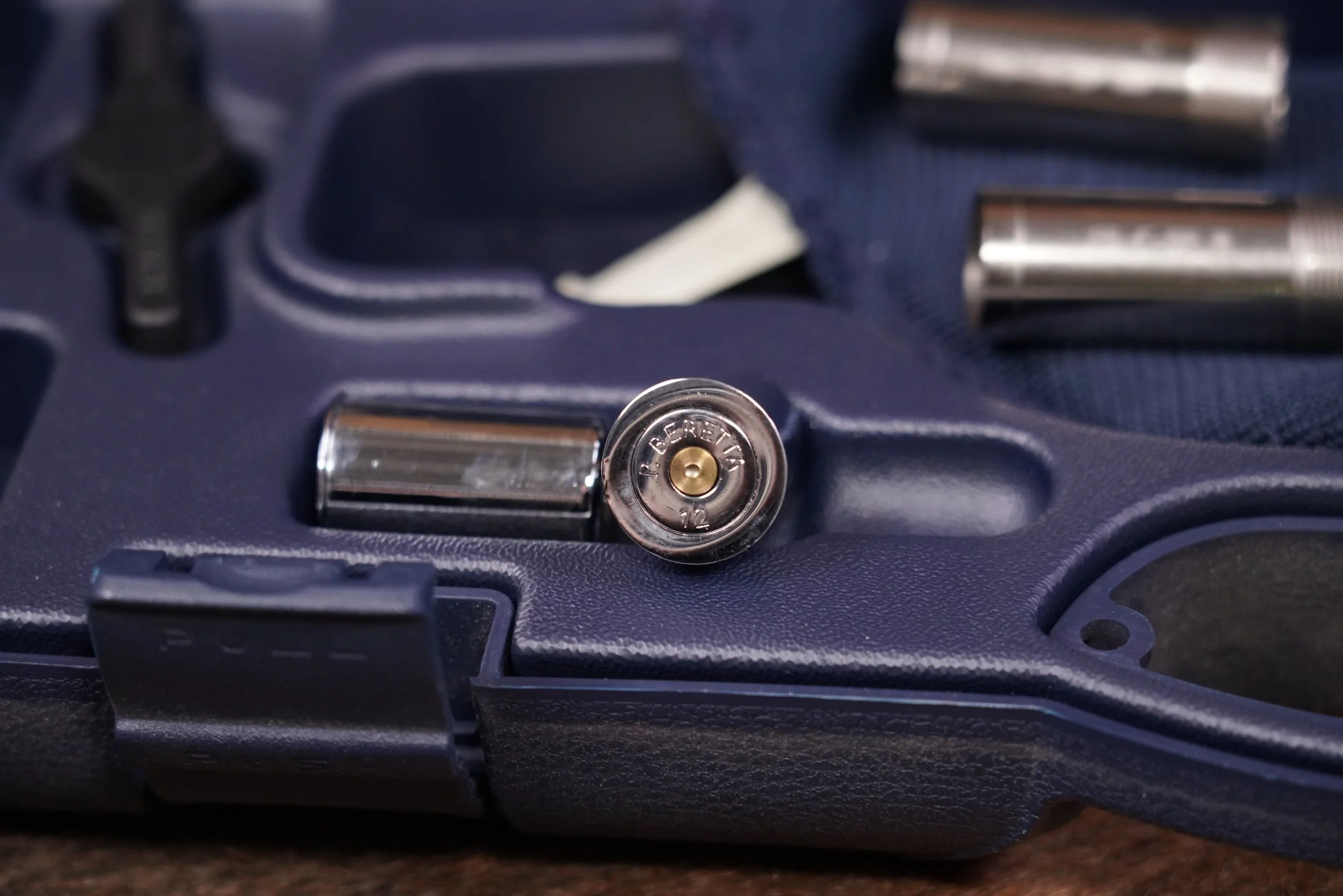 54 Beretta Model 687 Silver Pigeon V 12 Ga. 28%22 Over Under Shotgun with Case, MFD 2007.JPG