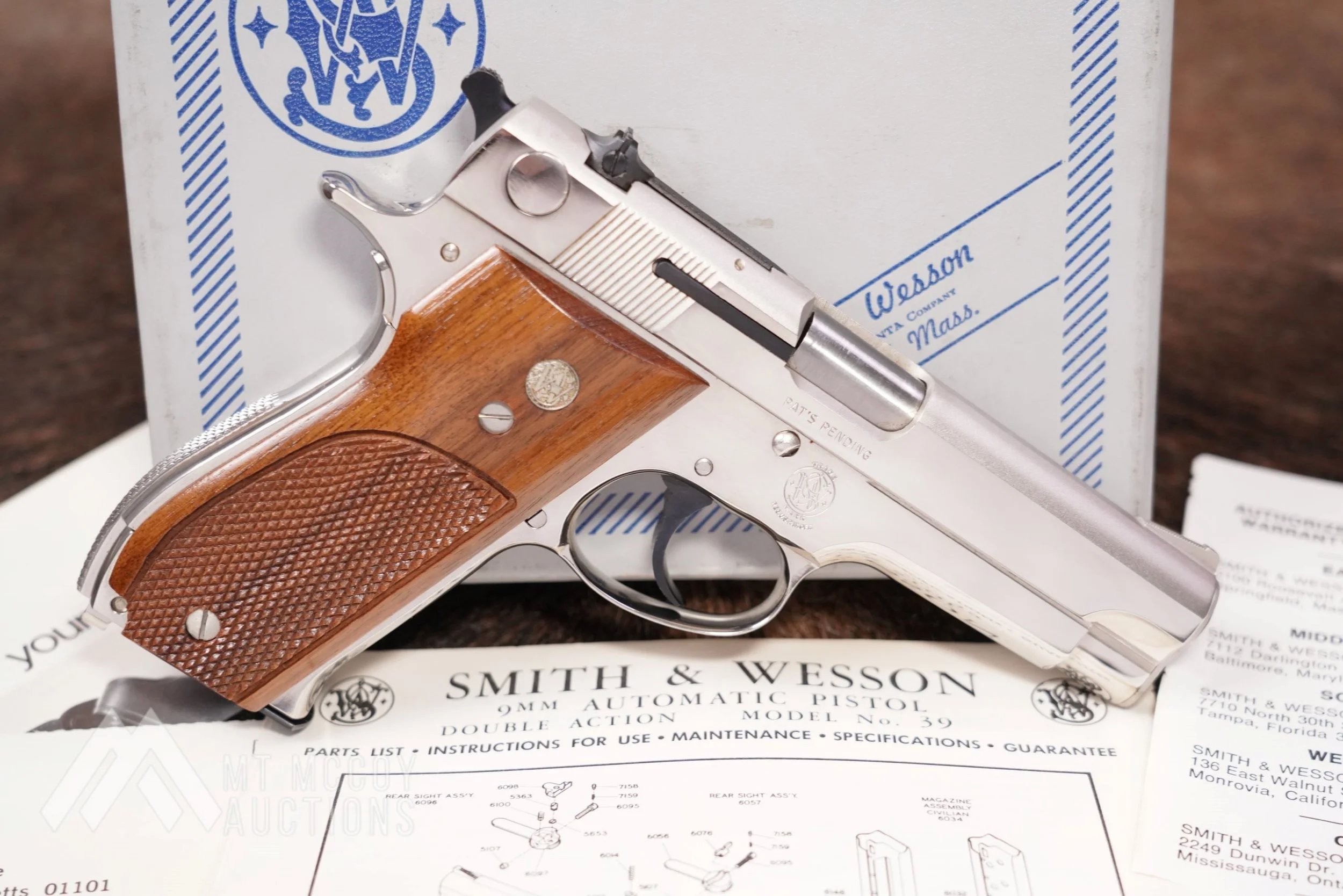 01 Smith & Wesson S&W 39-2 9mm 4%22 Nickel Double Action Semi-Automatic Pistol.JPG