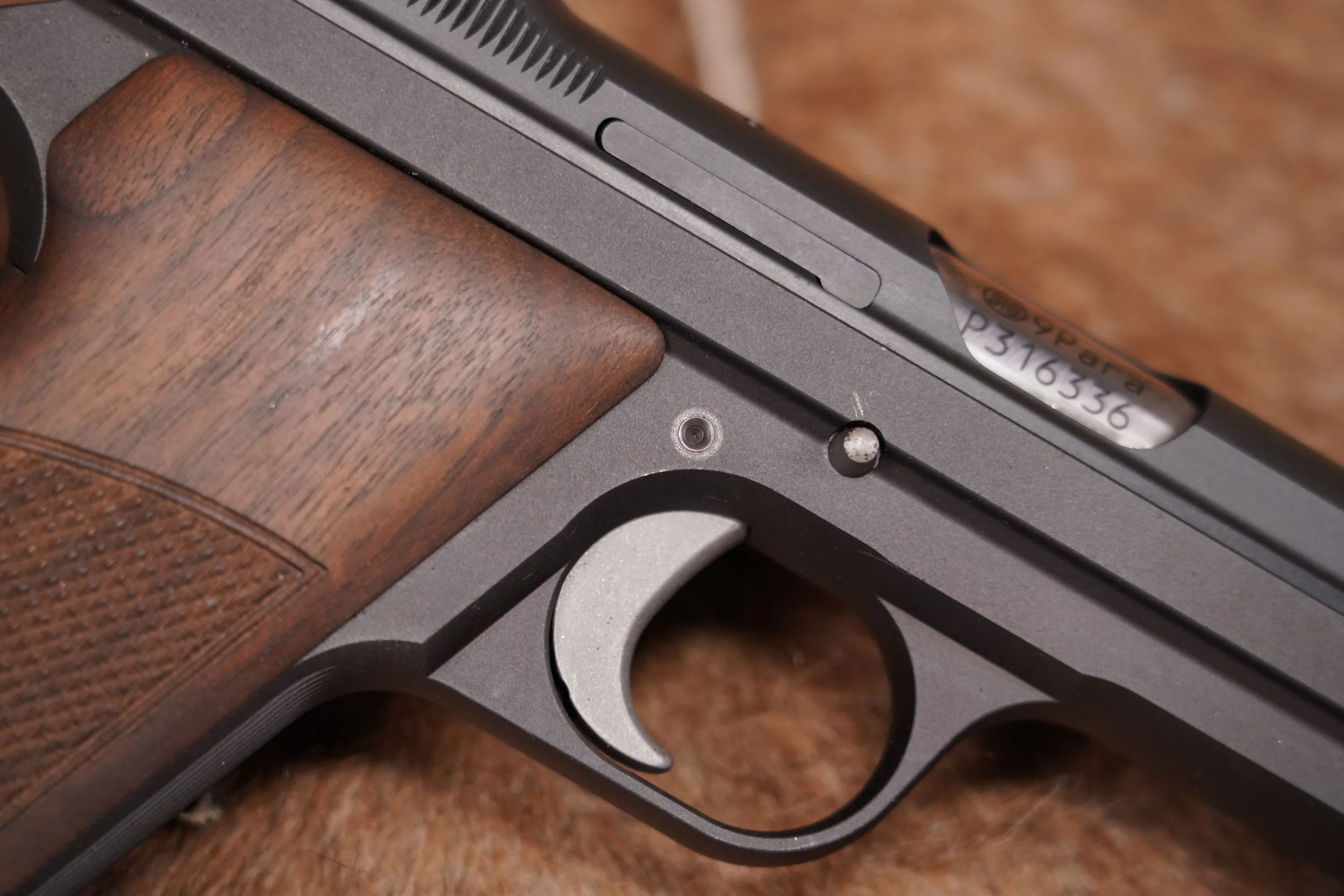 26 Swiss SIGARMS Inc. Model P210-6 9mm Semi-Auto Pistol with .22 LR Kit.JPG