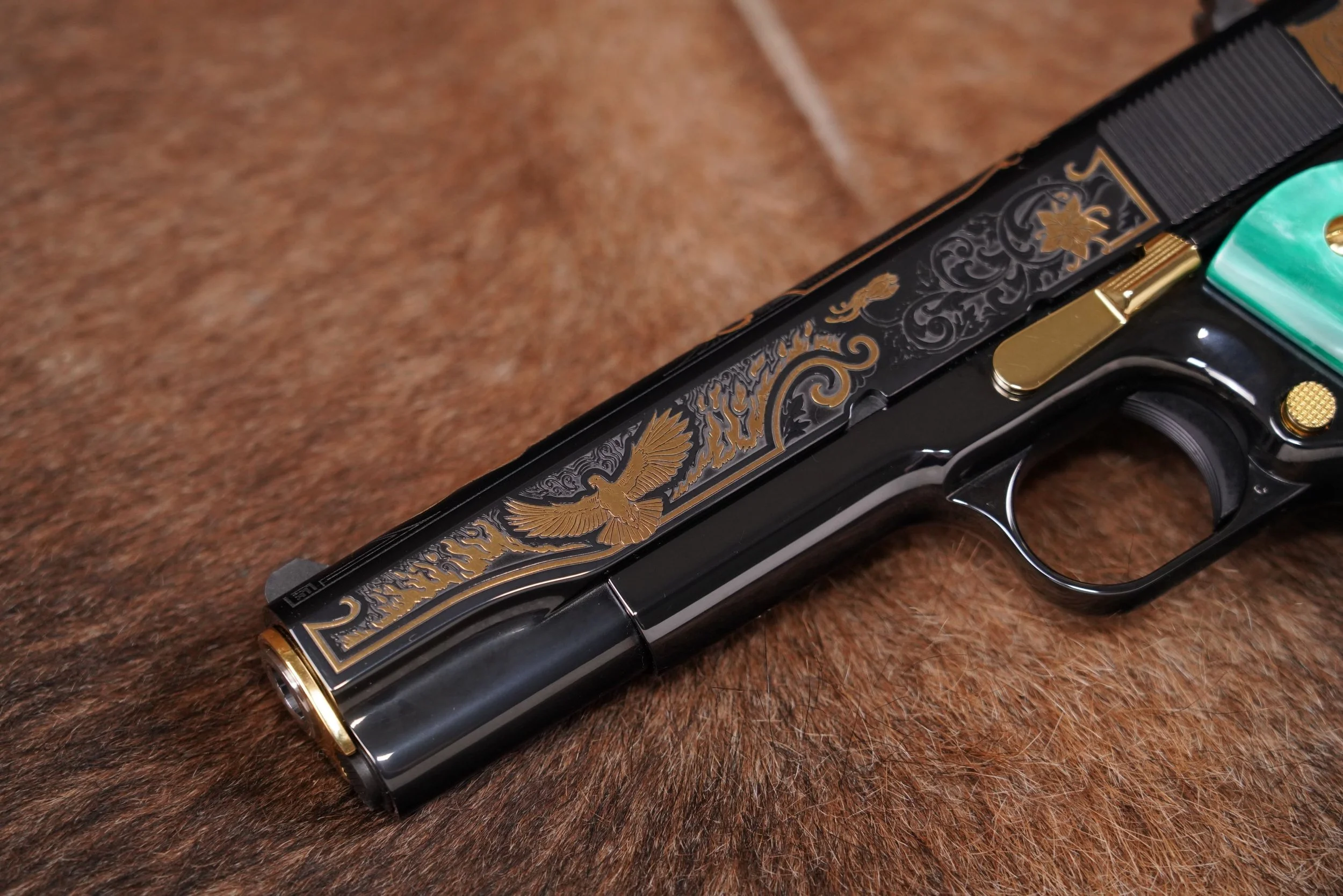 04 032 of 500 Colt SK Customs San Judas The Saint Series .38 Super.JPG