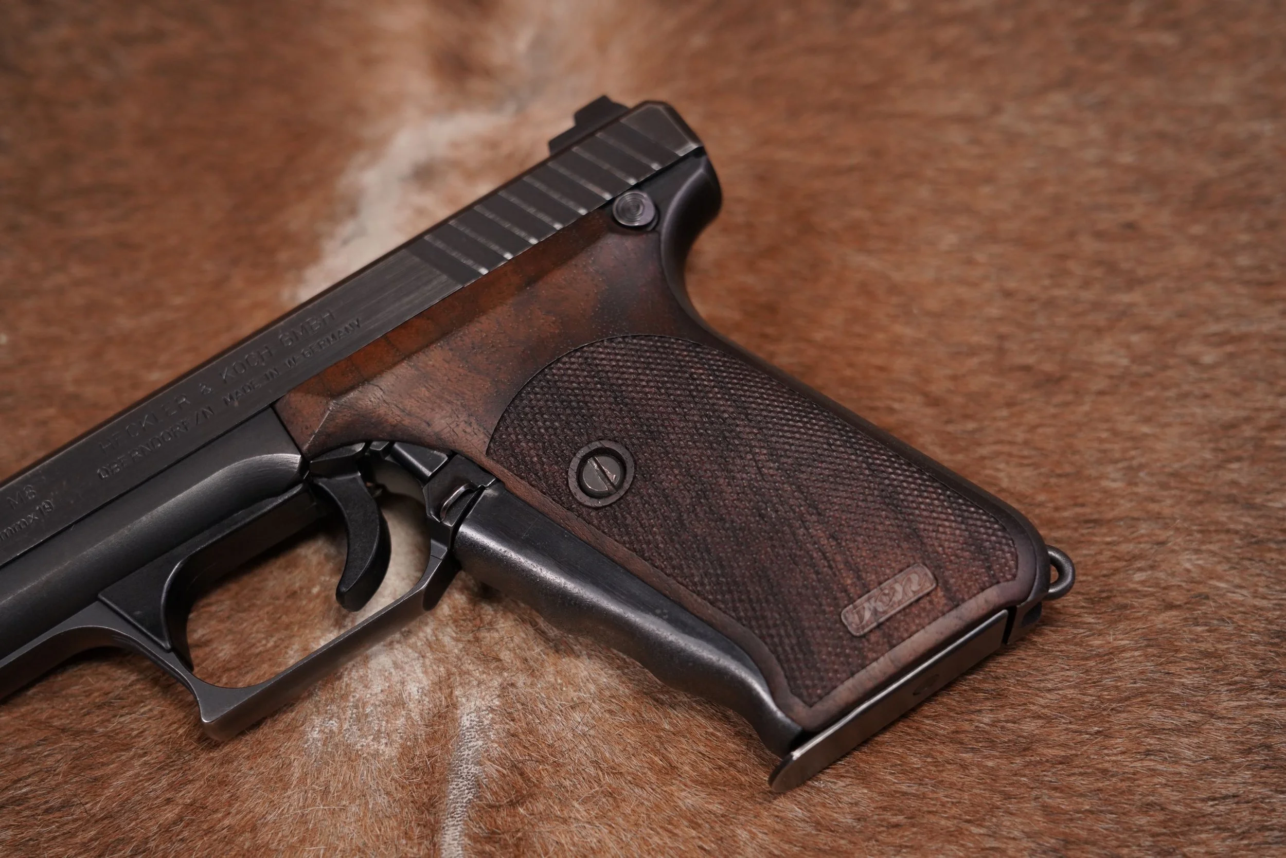 07 Heckler & Koch H&K Model P7M8 P7-M8 9mm 4%22 Semi-Auto Pistol, 1986.JPG