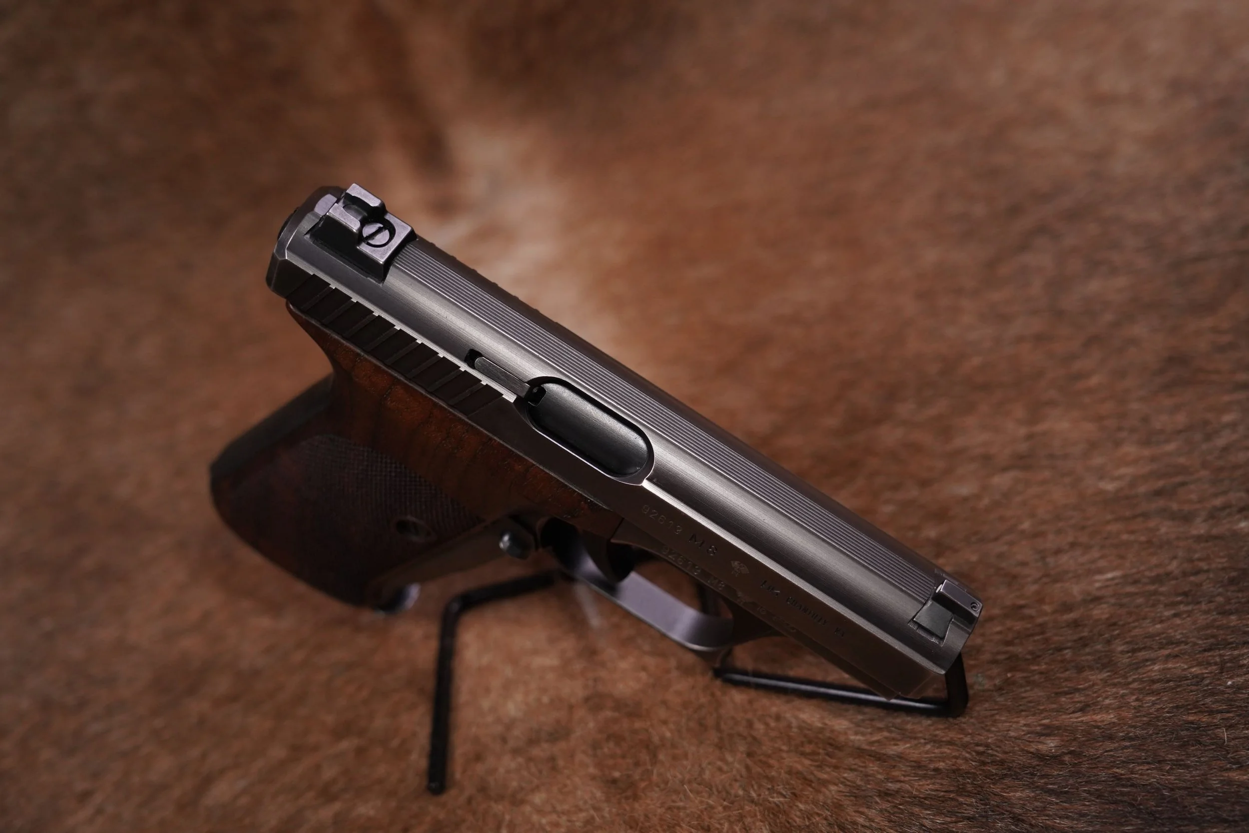 11 Heckler & Koch H&K Model P7M8 P7-M8 9mm 4%22 Semi-Auto Pistol, 1986.JPG