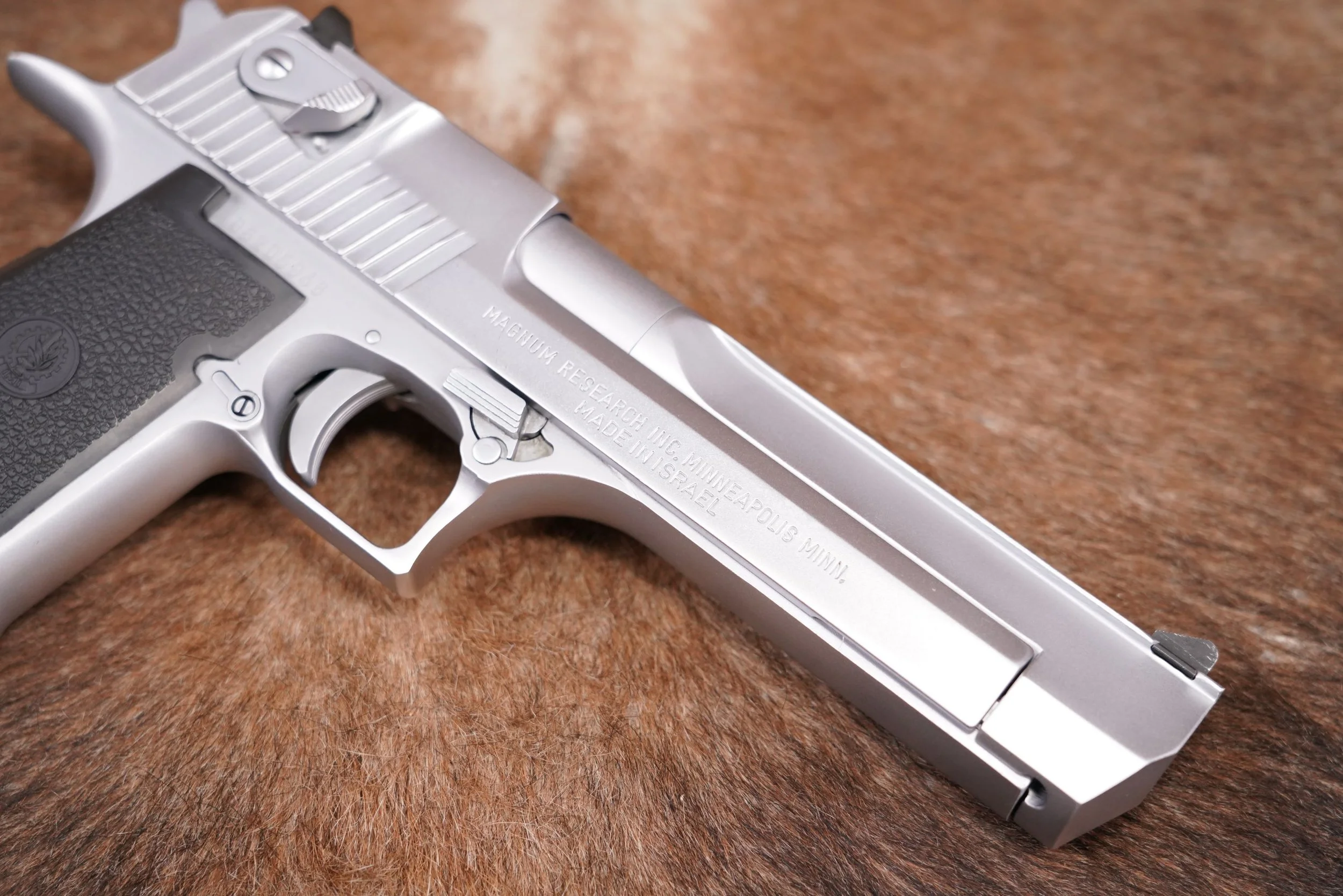 11 Magnum Research IMI Desert Eagle MK VII Mark 7 .44 mag Hard Chrome Pistol.JPG