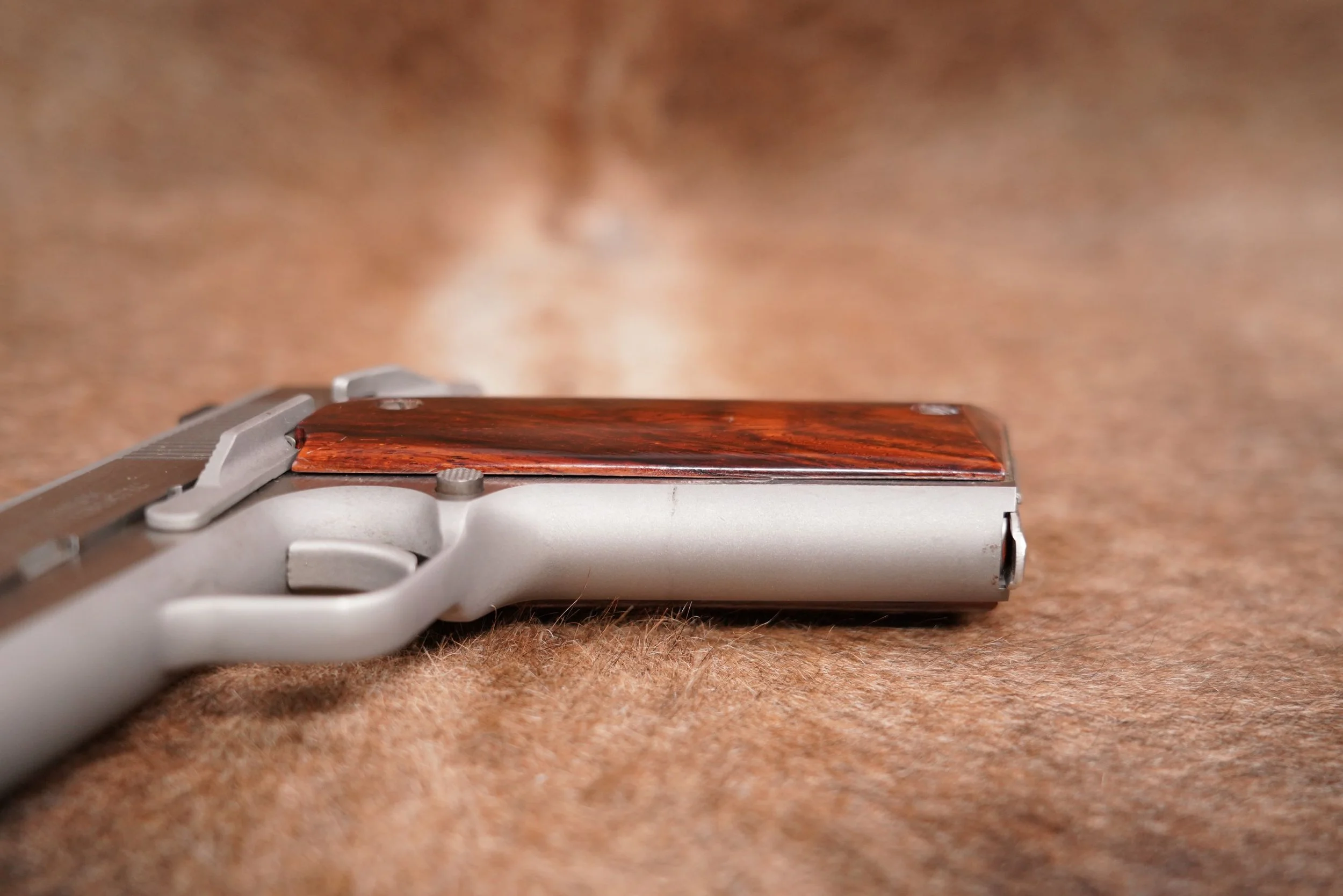 09 Coonan Arms Inc Model B .357 Magnum 5%22 Stainless Semi-Auto Pistol like 1911.JPG