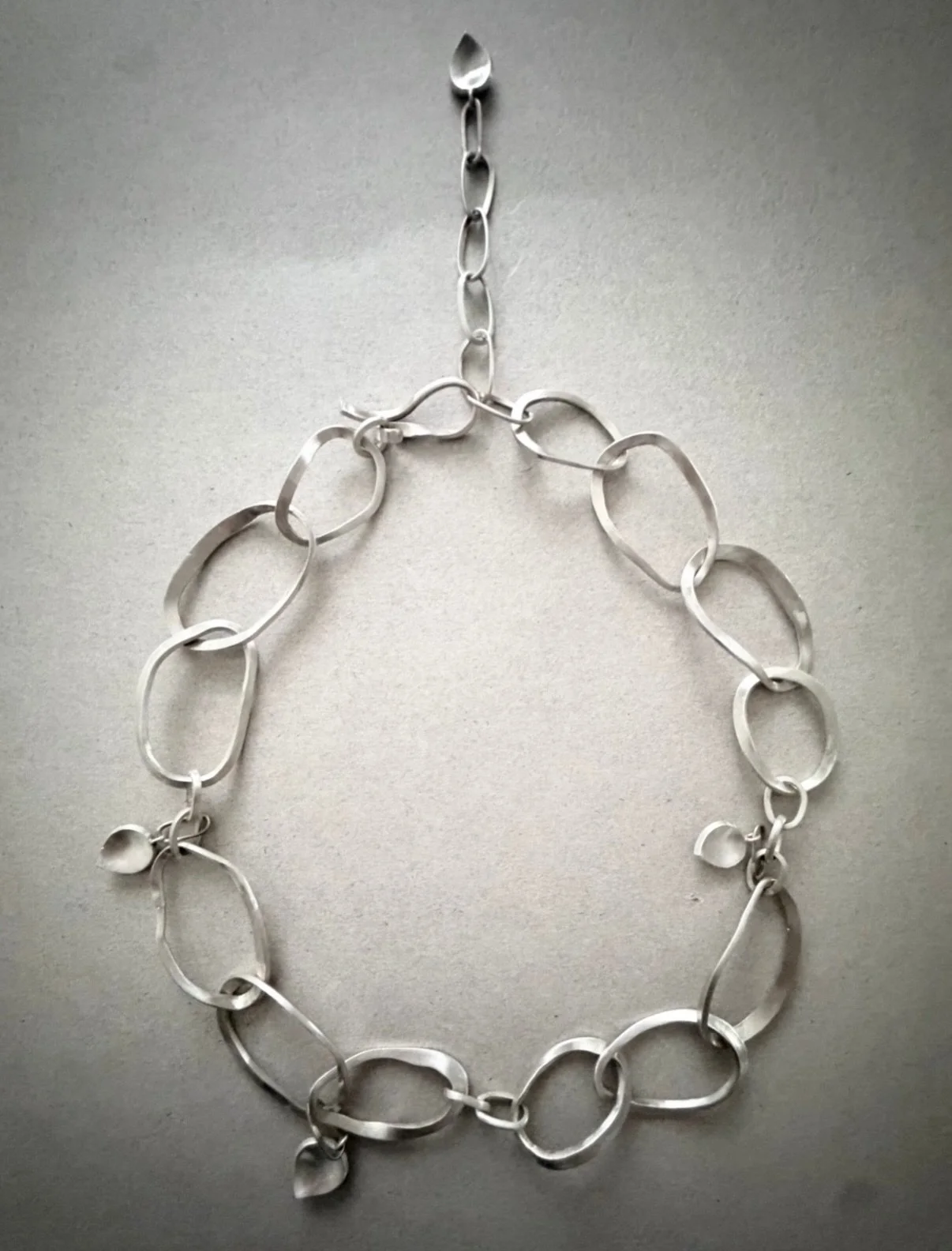 &ldquo;Chain of thought&rdquo; for &ldquo;only once&rdquo; exhibition @studiomelt
A bold reinterpretation of finer works, this piece reflects the unrepeatable nature between material process and time.