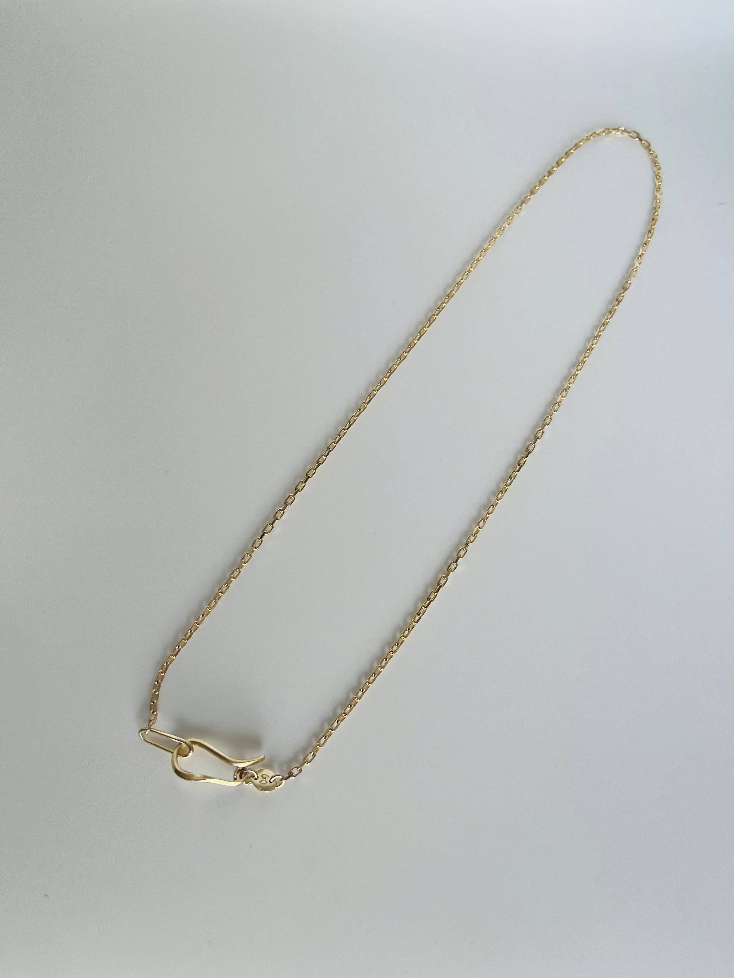 Staple 9ct yg necklace 2nd image.jpg