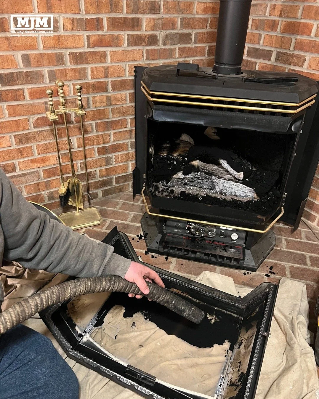 Don't forget to schedule your furnace cleaning 🔥🪵

717-945-2714

#hvac #heatingseason #fallmaintenance #pennsylvaniahomeowners #homecomfort

Air Conditioning Repair. Air Conditioning Installation. Air Conditioning Maintenance. HVAC Repair. HVAC Mai