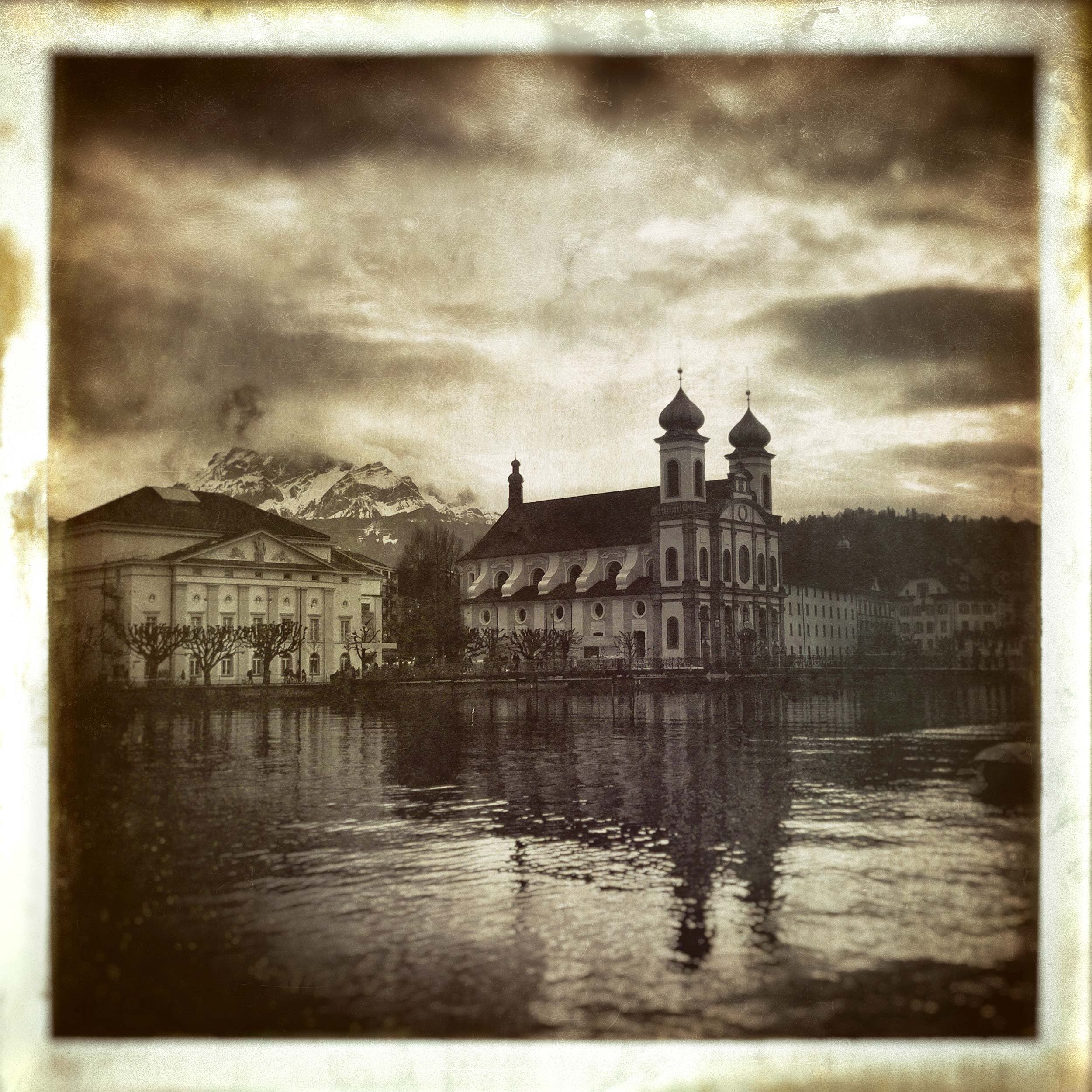 Switzerland-Lucerne-2017-FBVN2066-copy.jpg