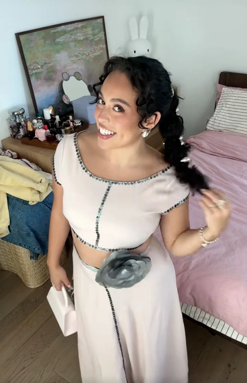 Sarita Hair Thumb 1.jpg