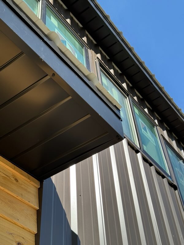 Royal Exterior Detail.JPG