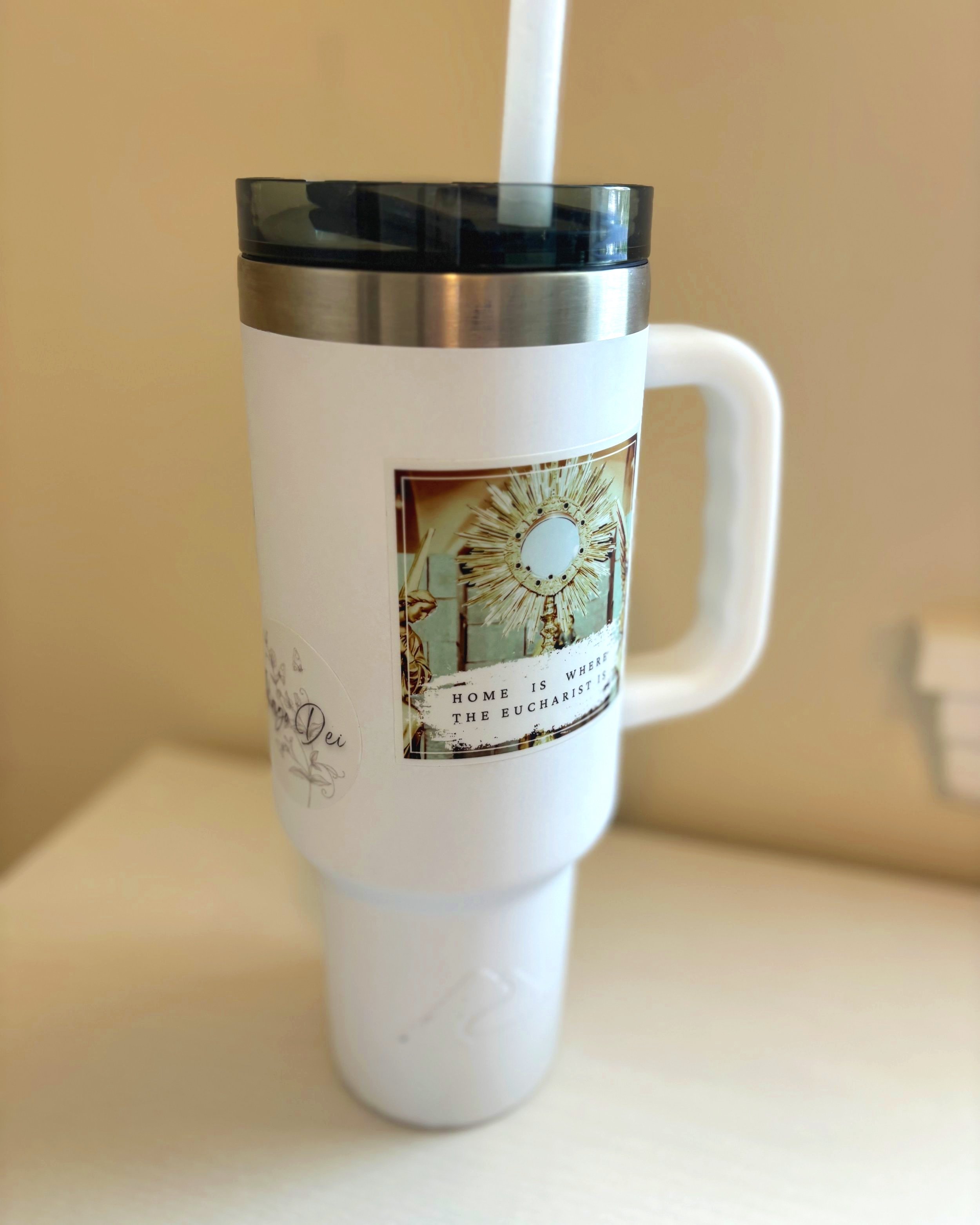 Eucharist+sticker+%E2%80%93+water+bottle+pic.jpg